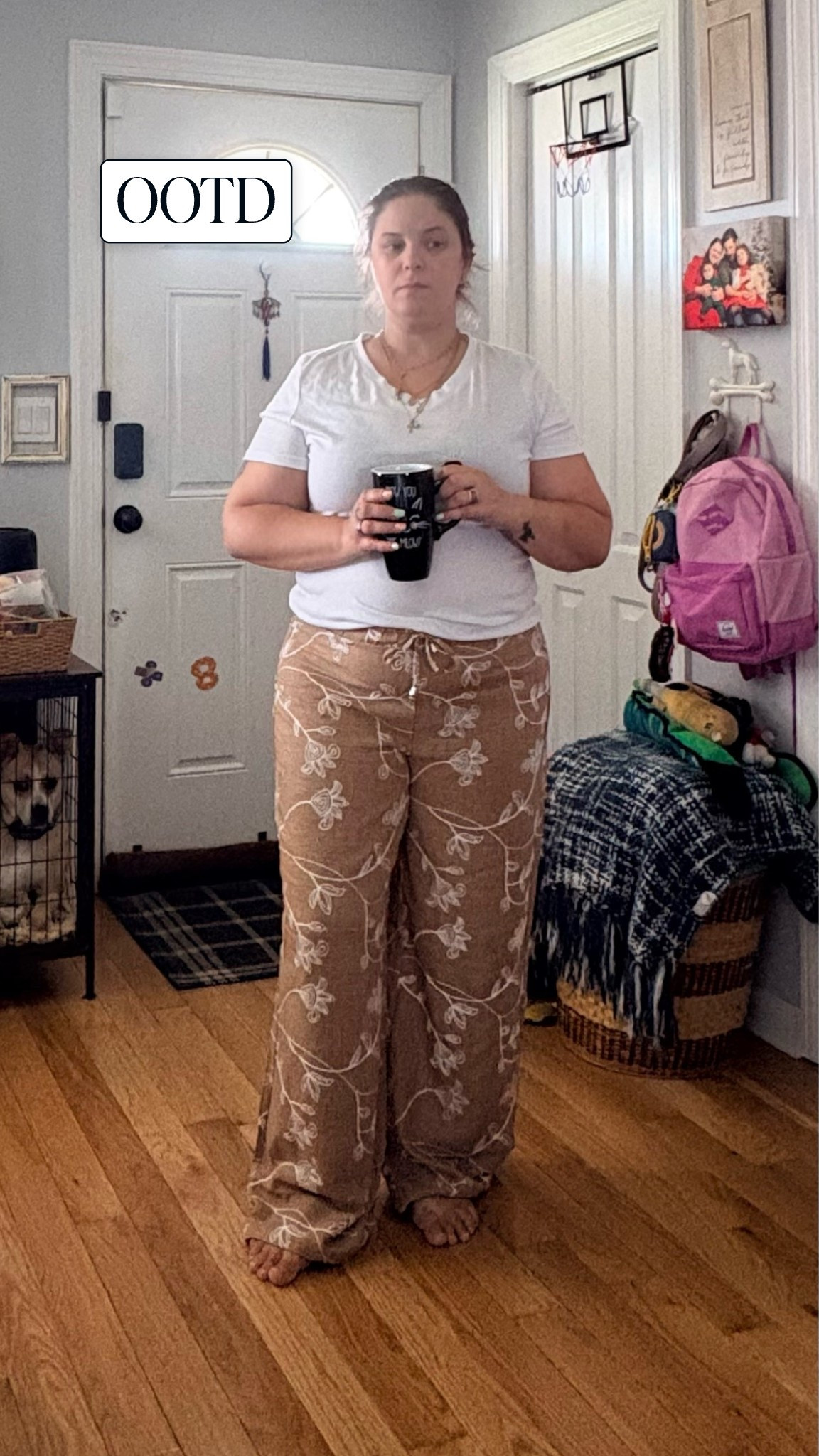 Slow mornings, comfy clothes, hot coffee. ☕🤎 The kind of outfit I could live in. Everything is linked on my LTK.

#LTKootd #LTKmomlife #LTKMidsize