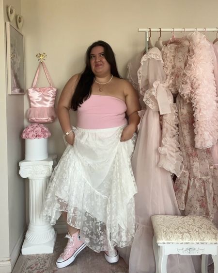 Comfy, pink & feminine plus size Spring outfit 🎀☀️🌷

#LTKfindsunder100 #LTKplussize #LTKfindsunder50