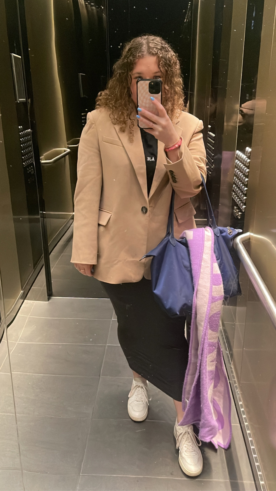 Friday in my favourite blazer - the perfect wardrobe staple for a capsule wardrobe and it’s now on sale!! 

#LTKSeasonal #LTKaustralia #LTKcurves