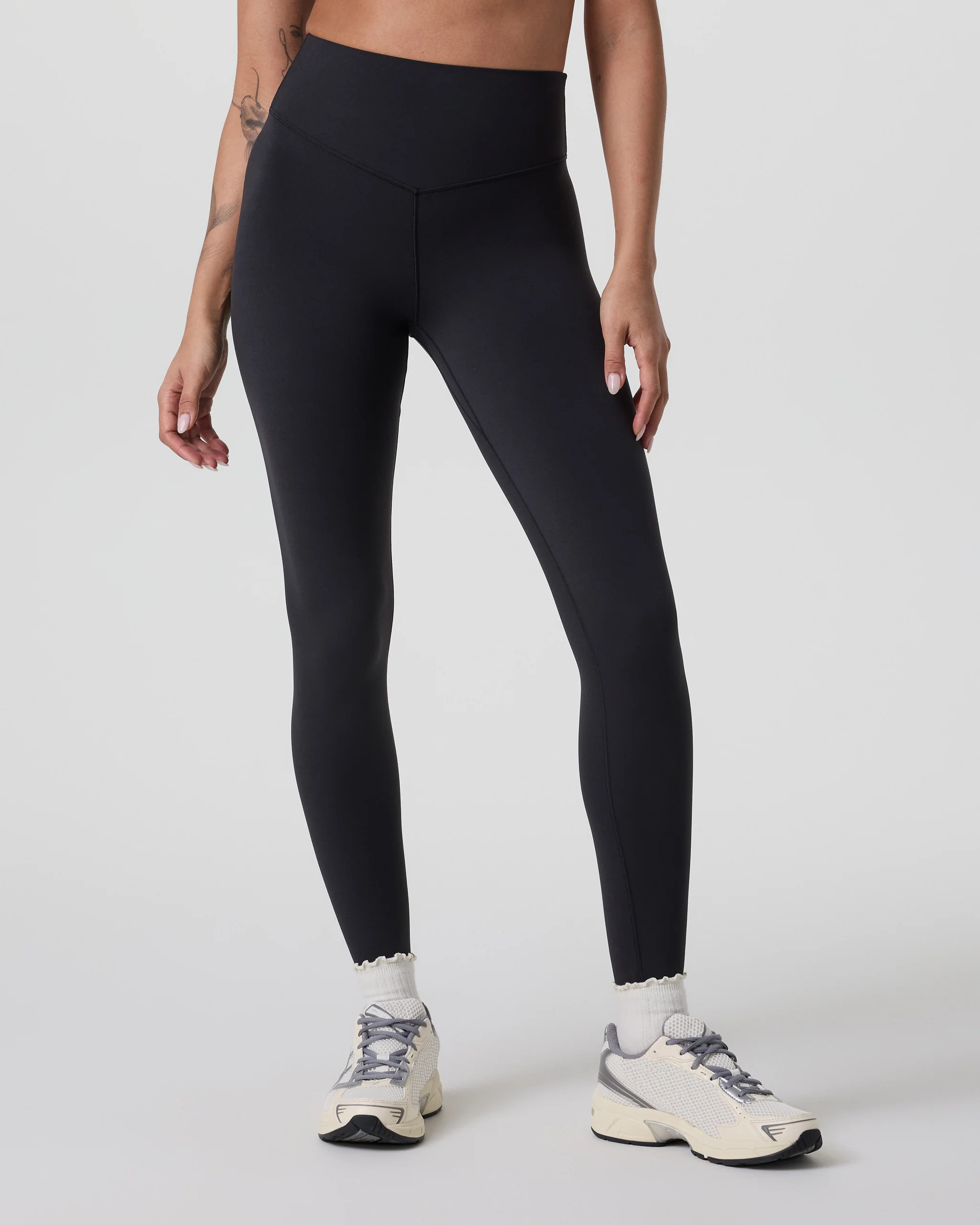 Vuori AllTheForm™ Legging- Short | Vuori Clothing (US & Canada)