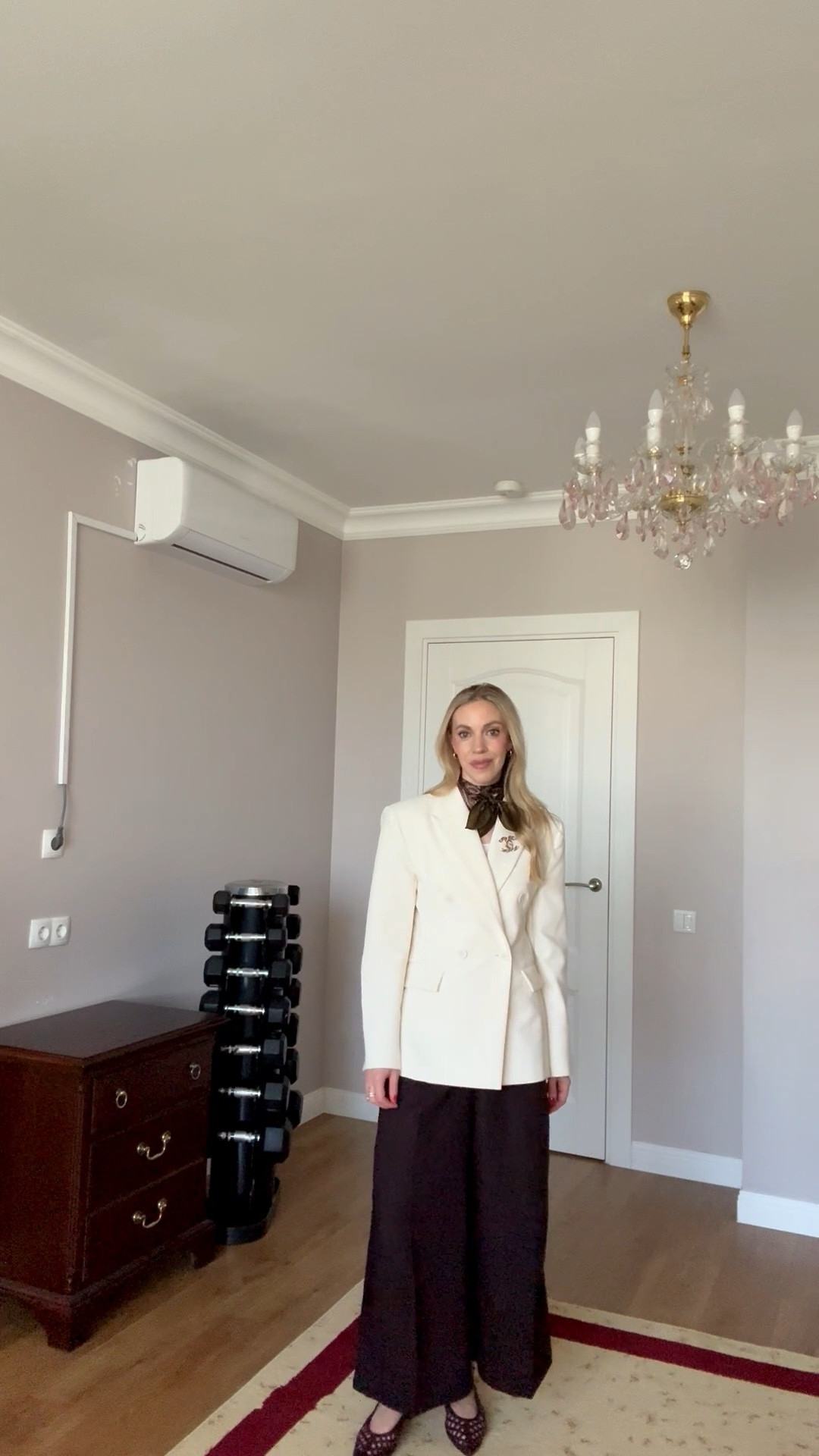 Work outfit, business casual workwear, cream blazer, Mango workwear, silk scarf, dark brown linen pants

#LTKWorkwear #LTKOver40 #LTKSaleAlert