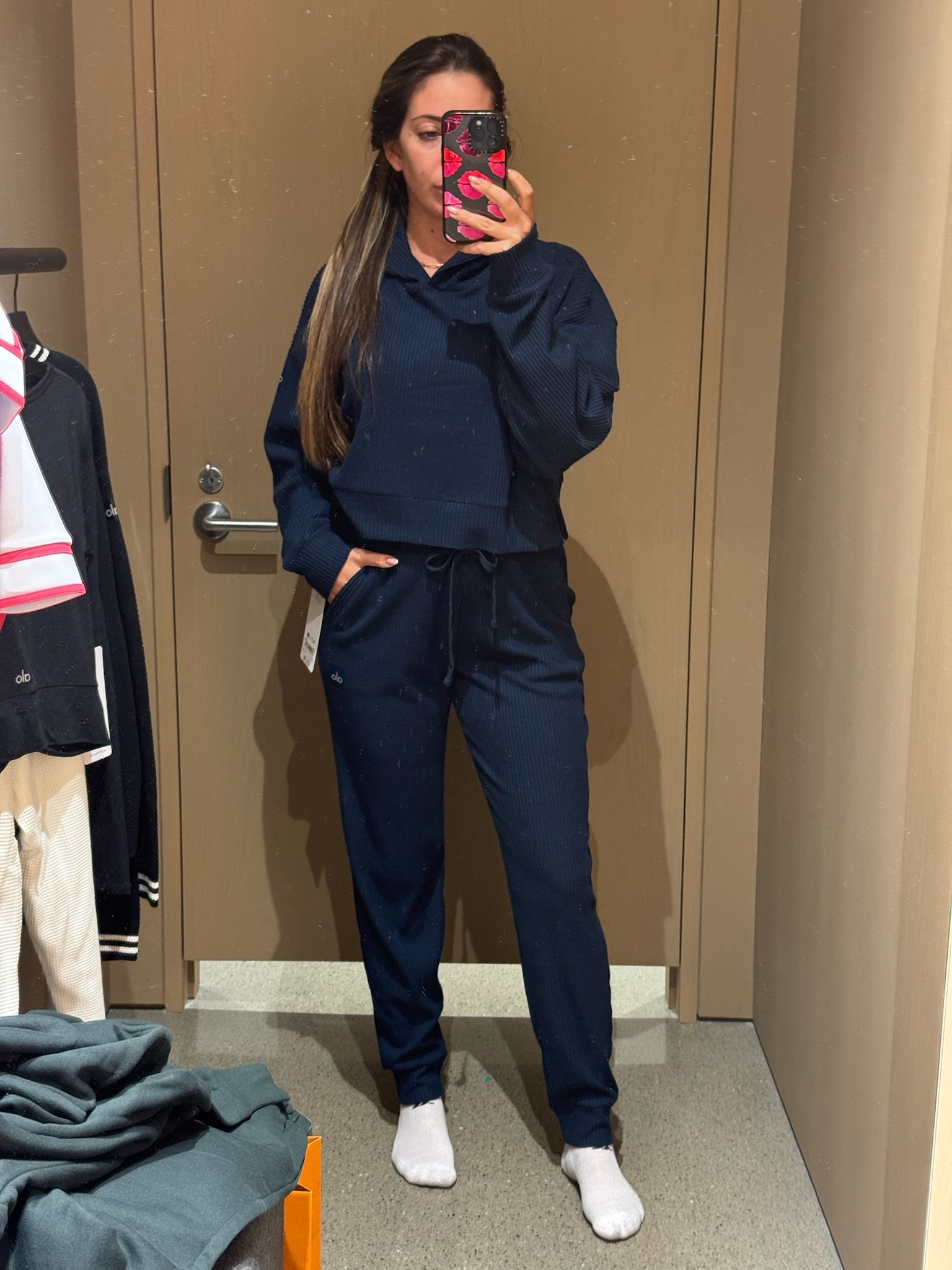 Alo sweat set 💙 SO comfy & love the material! Would be a great travel fit!

#LTKActive #LTKTravel #LTKSeasonal