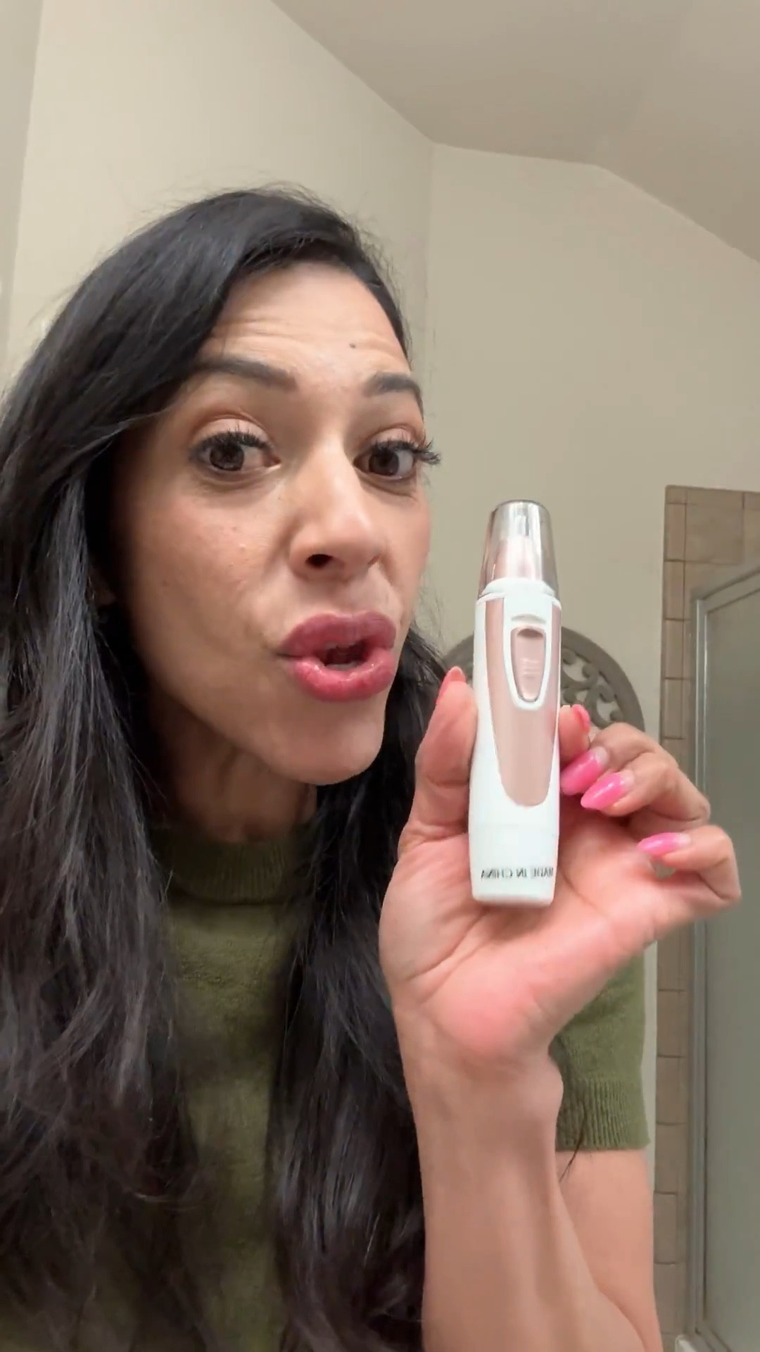 Nose trimmer for women — because self-care is in the little details ✨

So essential, very needed, and super hygienic! This trimmer also comes in multiple colors… and of course I went with rose pink 🌸

Small, easy, and perfect to keep on hand.

#LTKSaleAlert #LTKselfcare #LTKBeauty