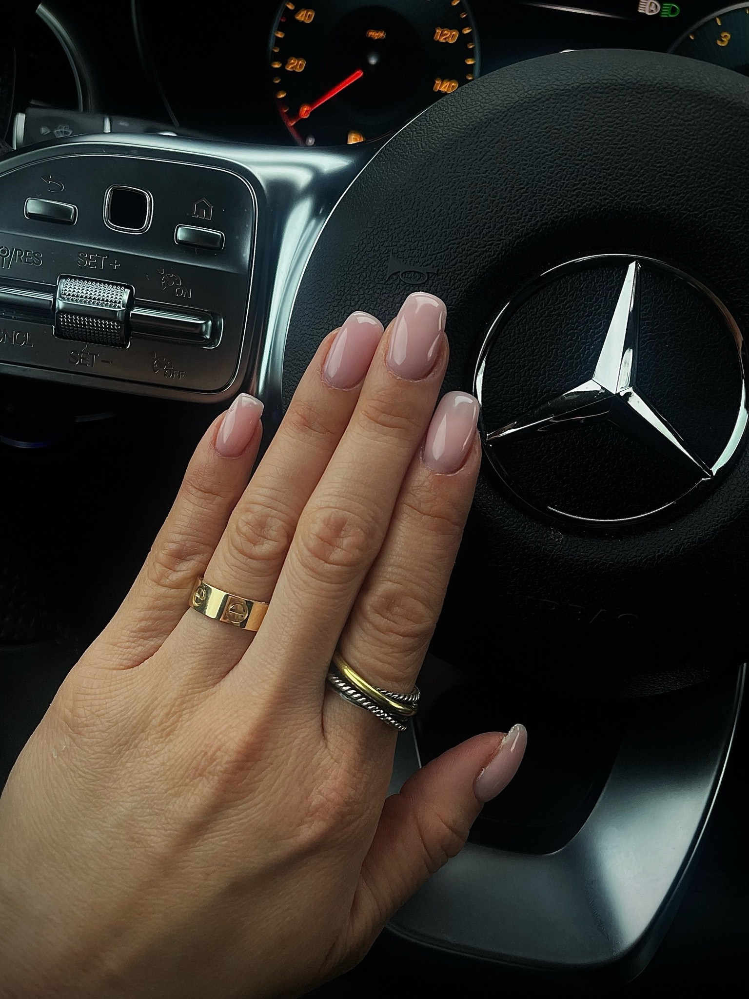 #cartierlovering #davidyurman

#LTKHoliday #LTKstyletip #LTKGiftGuide