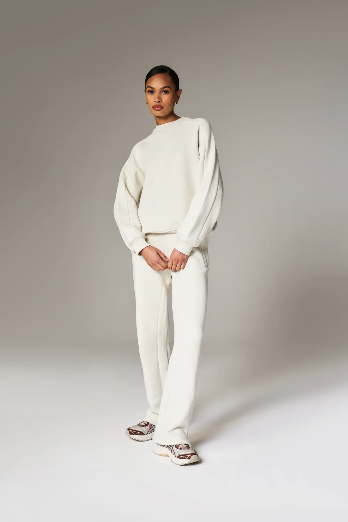 LAUNDERED CLASSICS SEAM DETAIL SWEATSHIRT - ECRU | The Couture Club