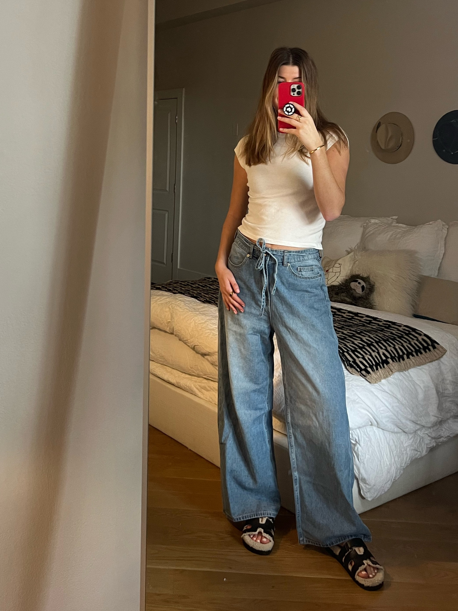 OOTD 

H&M, Brandy Melville, Steve Madden 

#LTKfindsunder100 #LTKfindsunder50