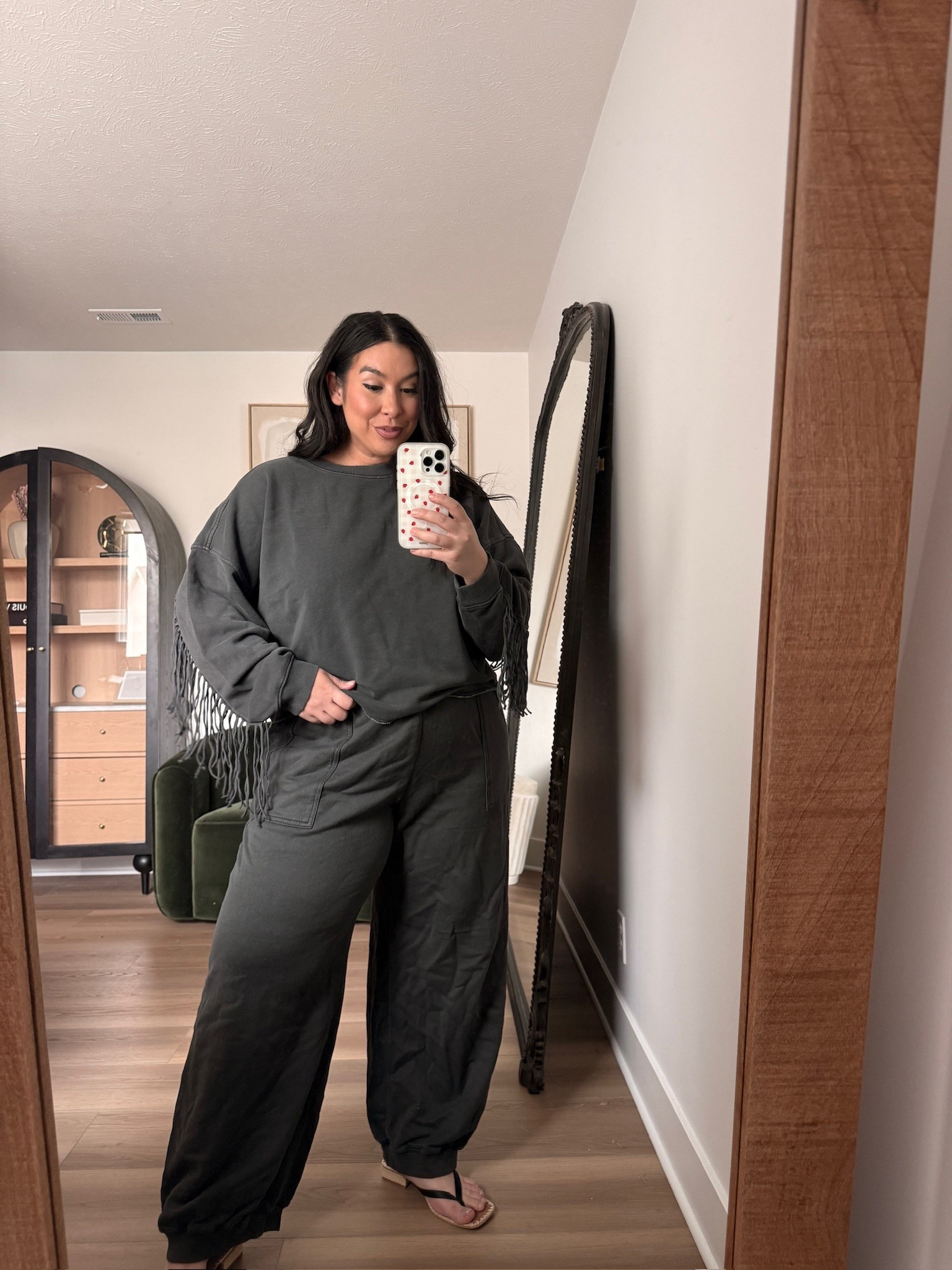 Fun @Aerie matching fringe set! 
-
-
-
Aerie, Midsize, Midsize OOTD, Denim shorts, Spring OOTD, Summer OOTD, Curvy fashion, Midsize denim, Swim, One-piece, Midsize Swim

#LTKSeasonal #LTKootd #LTKMidsize