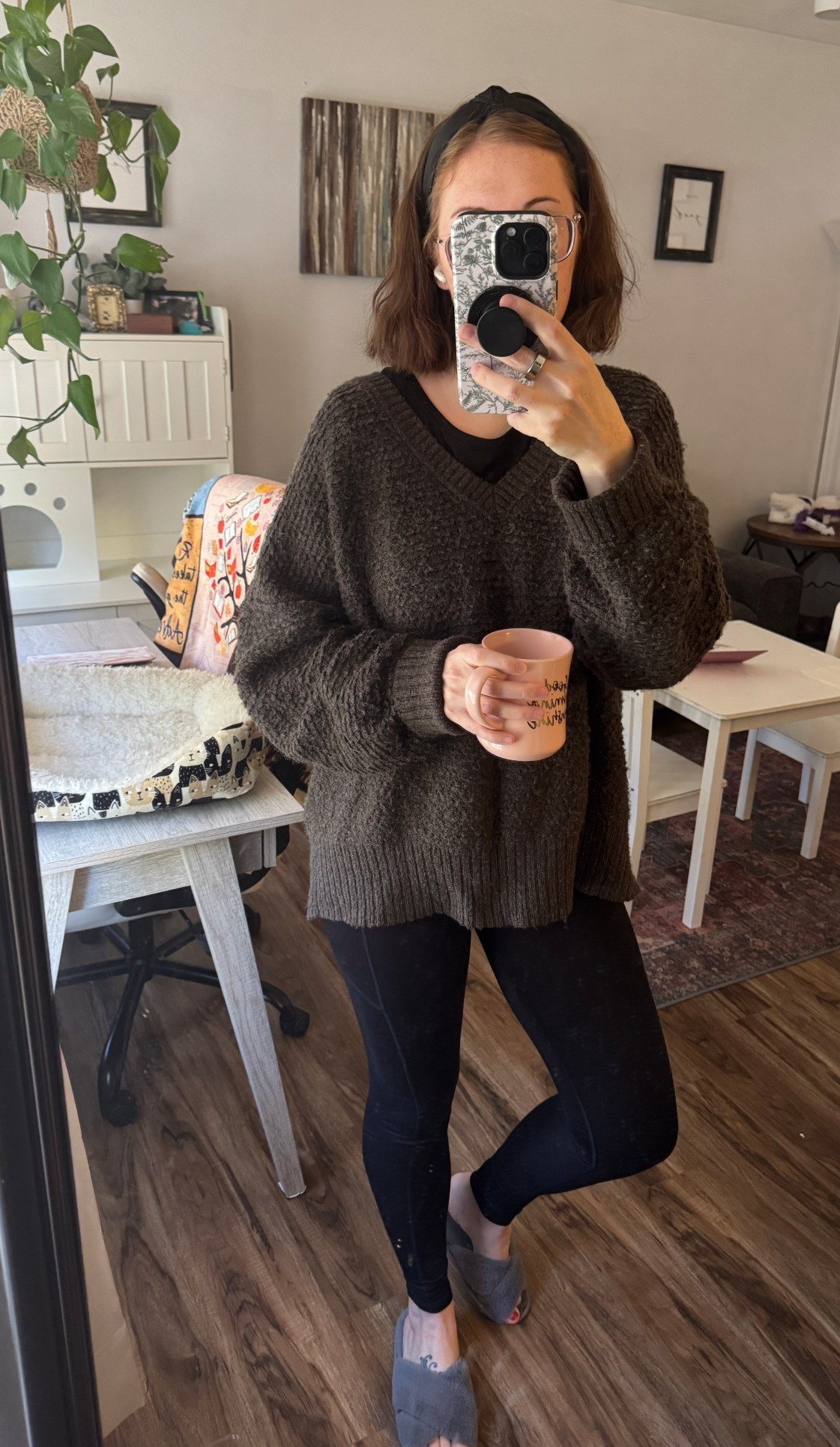 My winter uniform has officially made its return — oversized sweater, soft tee, leggings, and a cup of coffee in hand ☕️ Linking what I’m wearing + some leggings I’m adding to my collection this season 🖤

#LTKMidsize #LTKootd #LTKmomlife