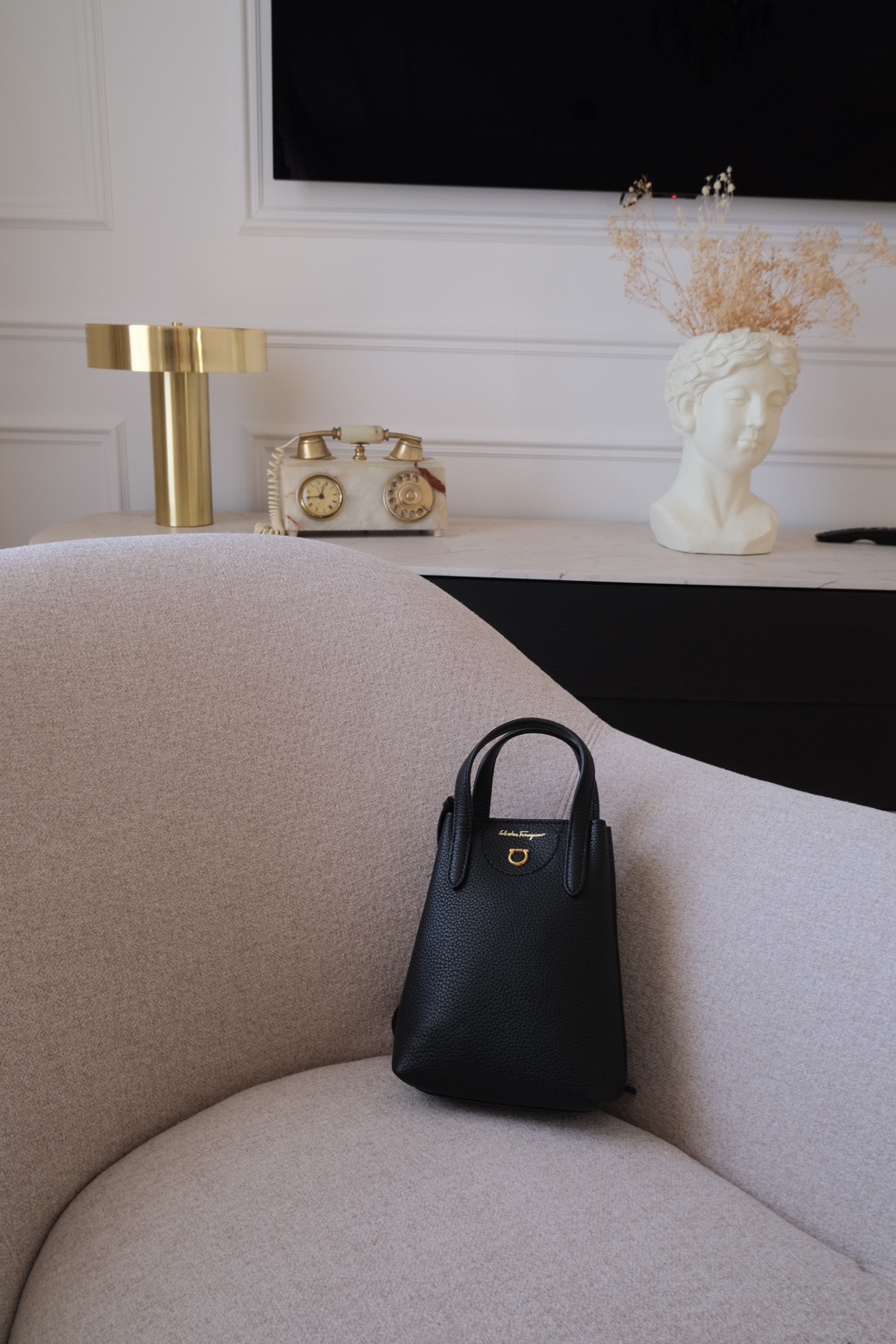 Ferragamo bag ❤️

#LTKGiftGuide #LTKeurope #LTKitbag