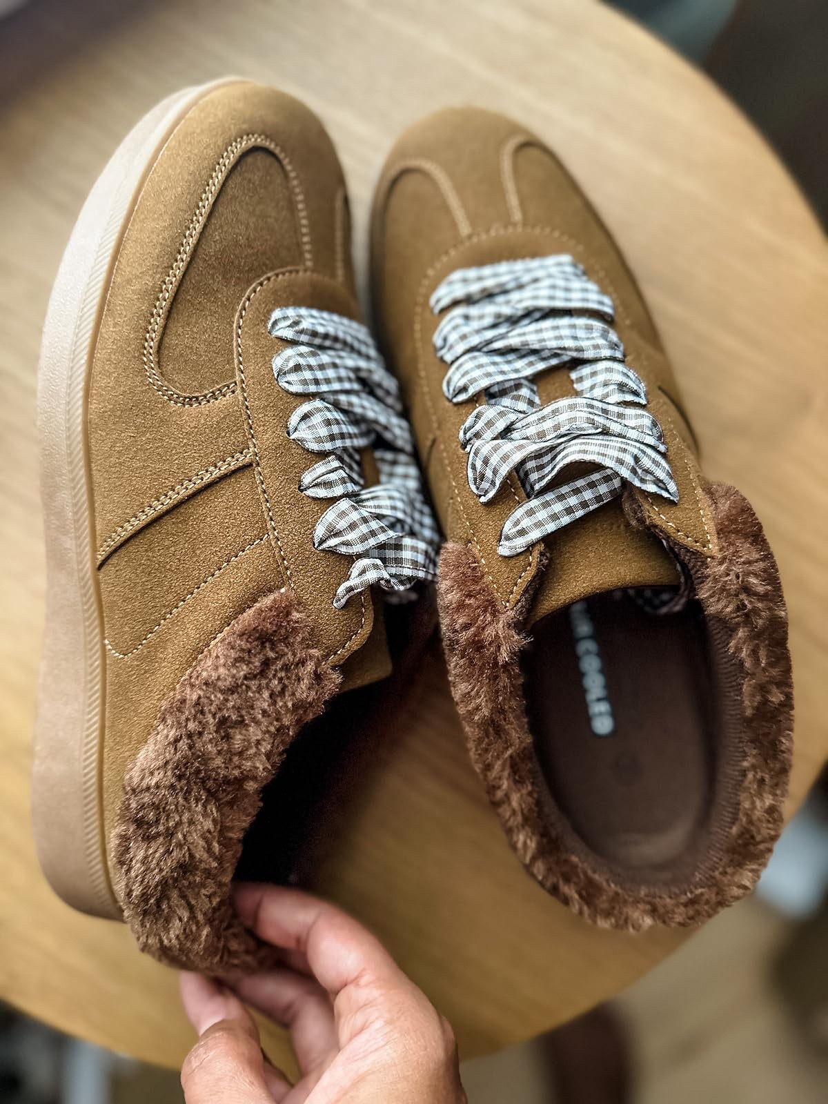 Stay cozy this winter with these furry-lined sneakers. Perfect for walking and keeping your feet warm.

#LTKSeasonal #LTKPlusSize #LTKHoliday