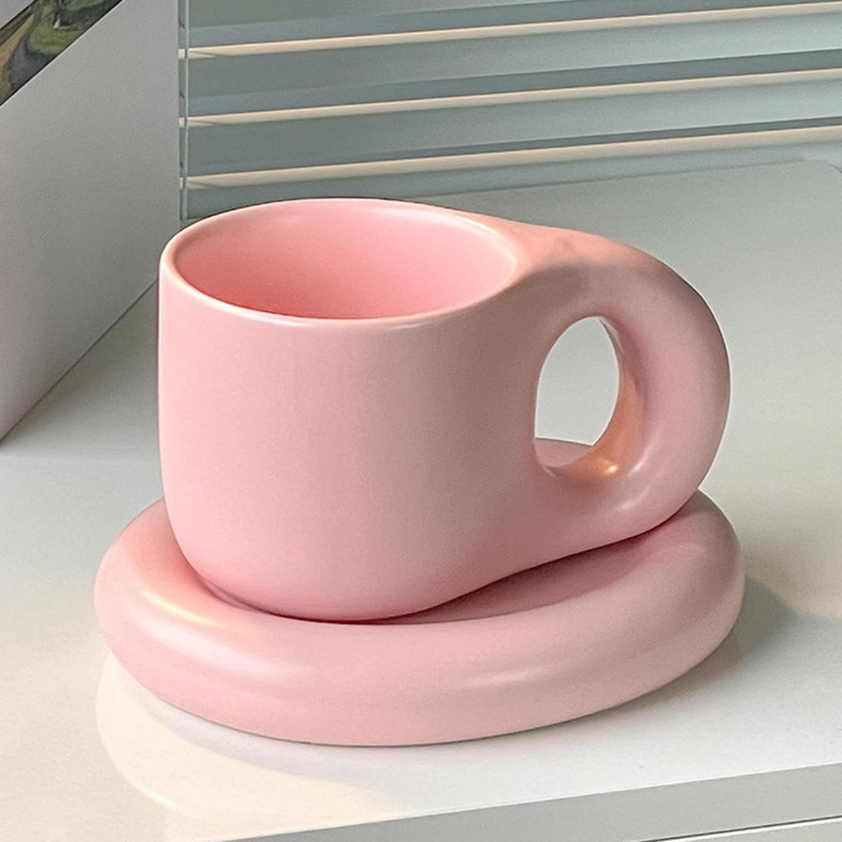 VINGAA Ceramic Coffee Mug,Aesthetic Mugs,Coffee Cup and Saucer,Chubby Funny Coffee Mug,Creative C... | Amazon (US)