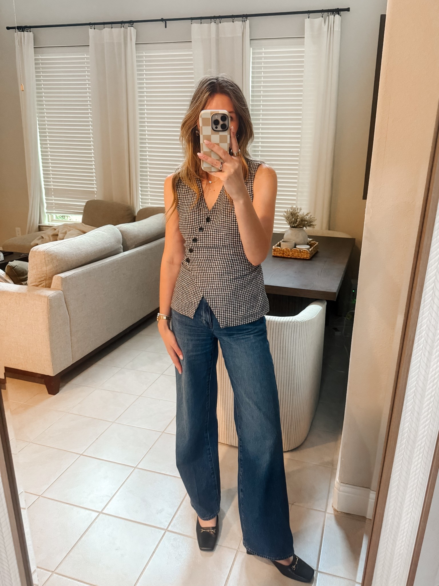 Tuesday work ootd 

Office style 
Corporate girly 
Summer office ootd 
Vest top 
Gingham 
Office shoes
Denim outfit 
Wide leg jeans 


#LTKWorkwear #LTKSummerEdit #LTKFindsUnder100