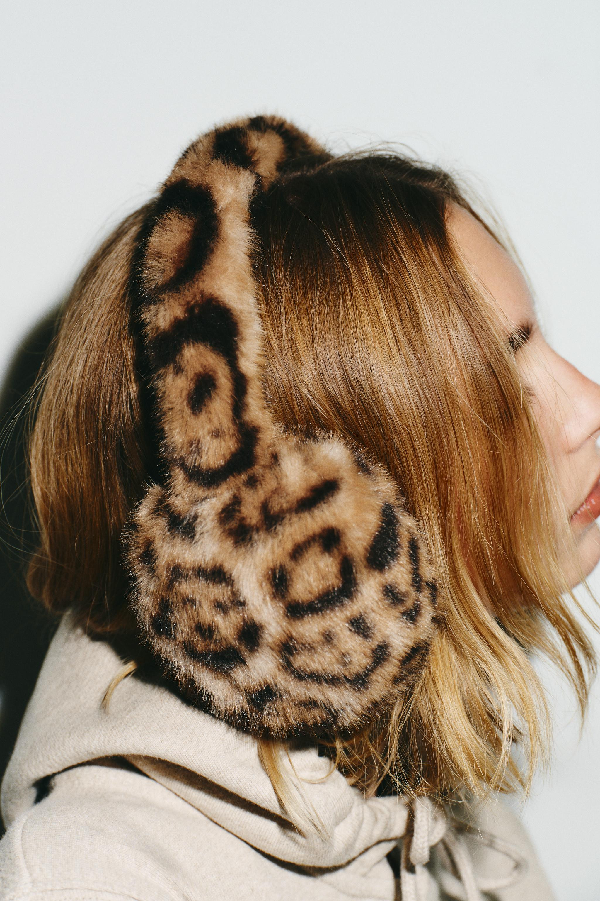 FAUX FUR ANIMAL PRINT EARMUFFS | Zara US