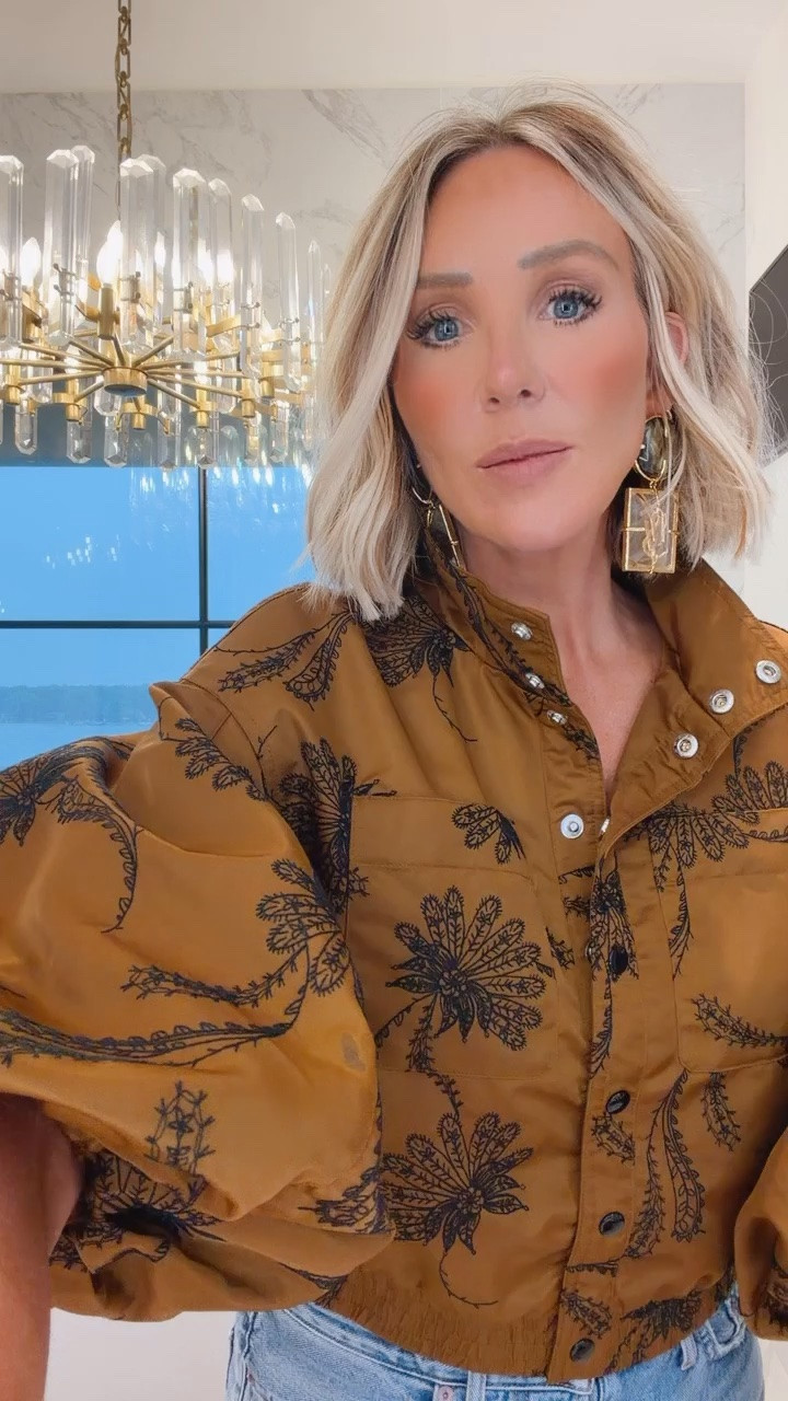 Actually one of the most stunning tops I’ve ever seen 🤩 wearing a medium!

#LTKootd #LTKSeasonal #LTKdayinmylife
