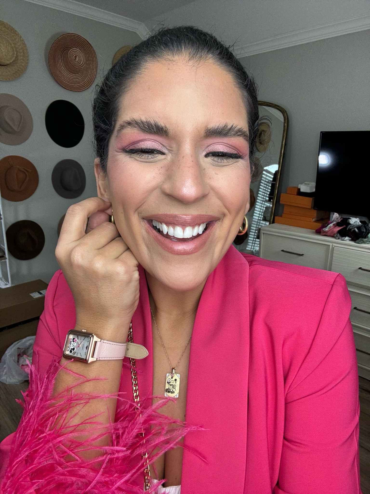 ☺️💅🏽🎀💝 #colourpop #fossil #valentines

#LTKMostLoved #LTKfindsunder50 #LTKbeauty