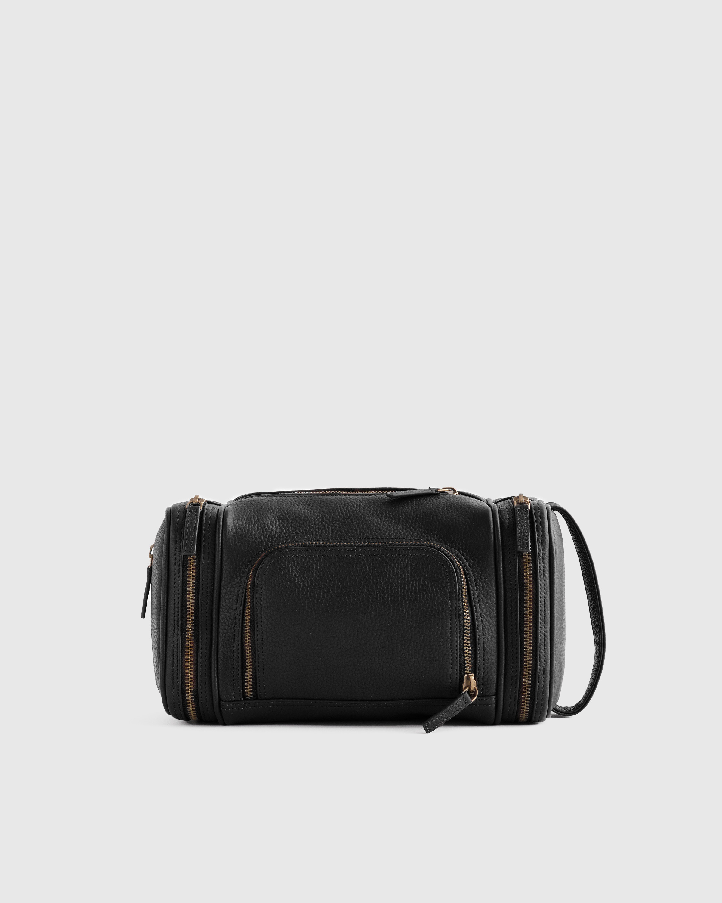 Quince | Men's Nappa Leather Toiletry Bag in Black | Quince