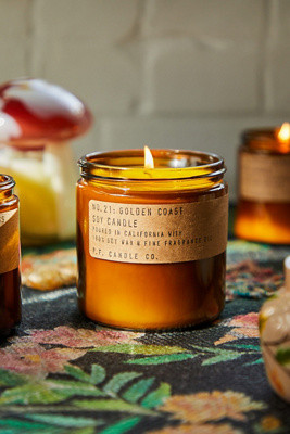 P. F. Candle Co. – Bougie au soja Golden Coast | Urban Outfitters (EU)
