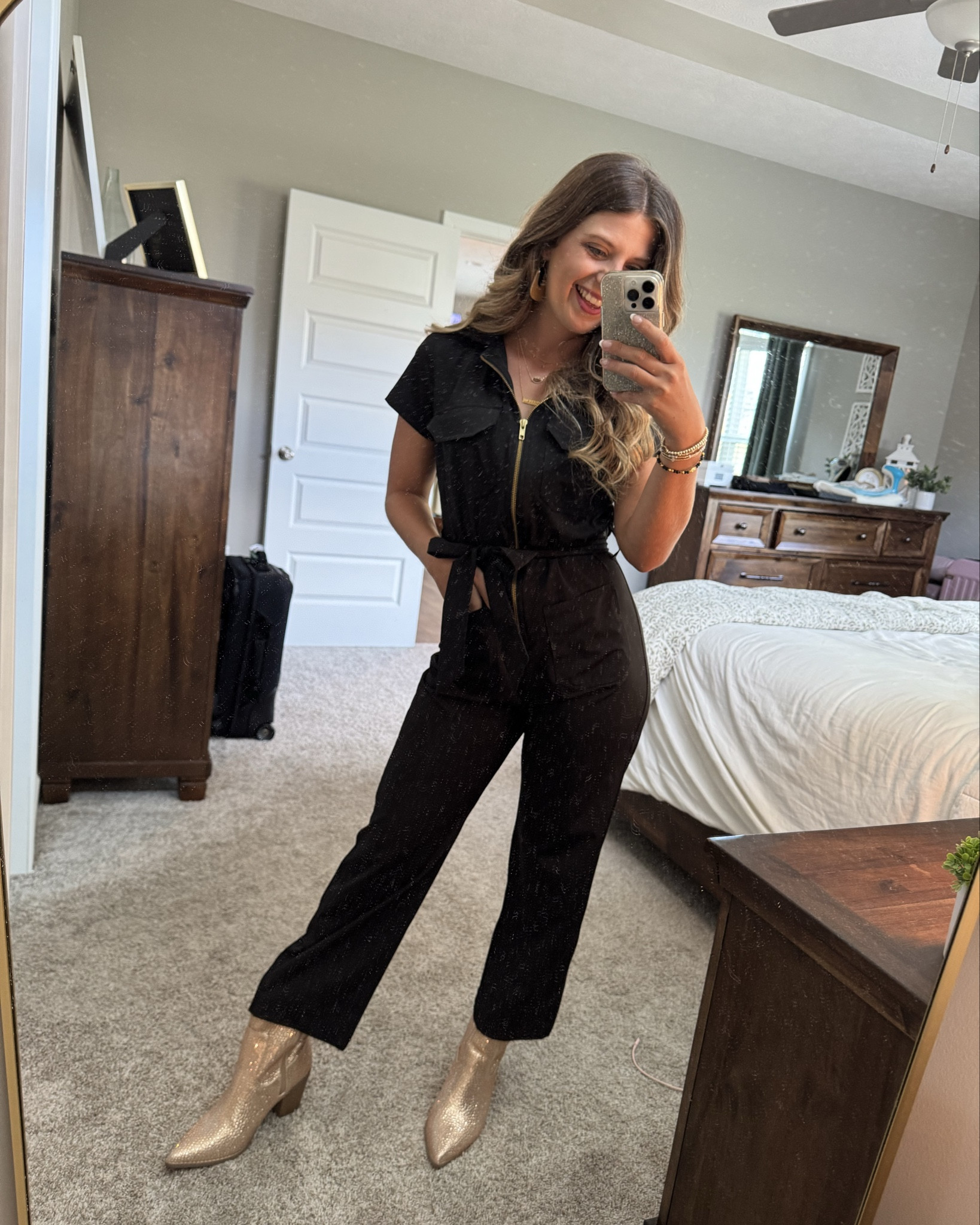 Black and gold game day jumpsuit and fit from Albion ✨