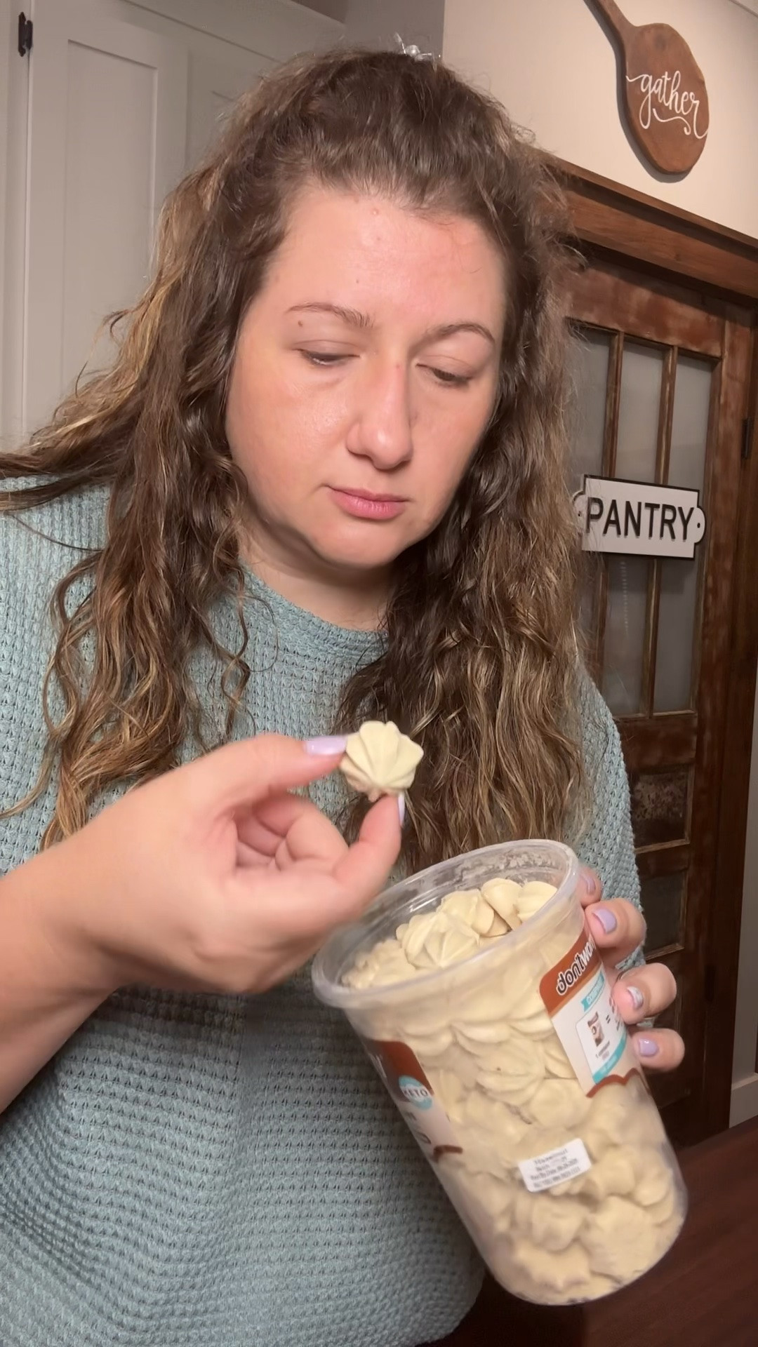 I don’t usually like things like this. 
BUT. 
These are so dang good! They don’t taste “diet” or “like chemicals.”
4 calories per piece! 🤯
The whole tub is only 210 calories! 
The flavors are so indulgent, and they added that little bit of chocolate inside to make it taste even better! 🤩

#LTKfoodie