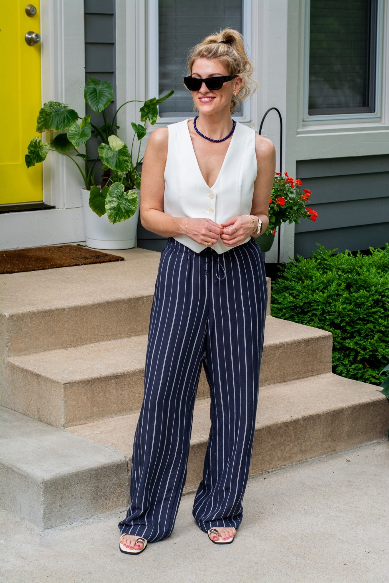 Linen trousers with a cool pinstripe

#LTKStyleTip #LTKWorkwear #LTKFindsUnder50