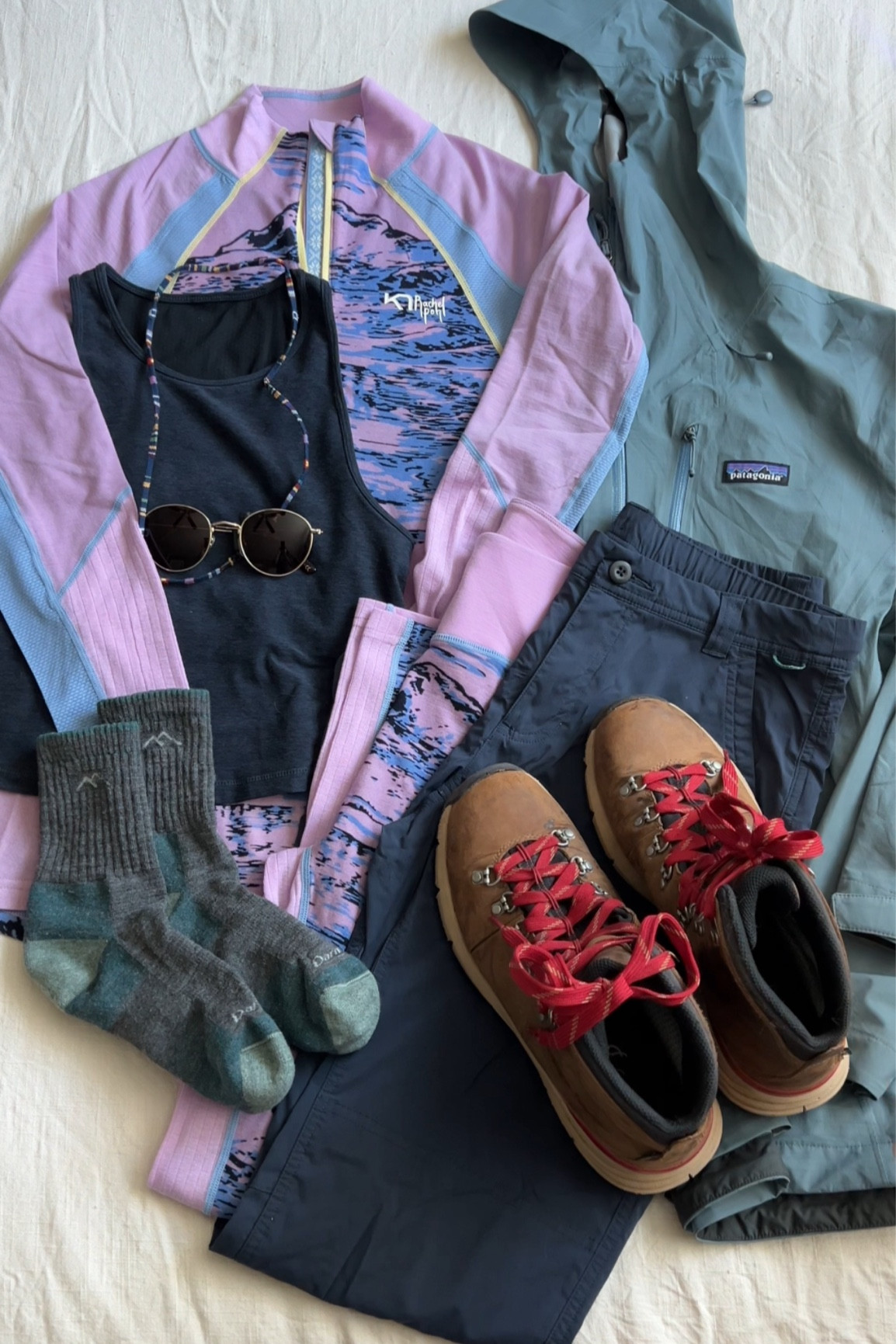 Hiking outfit 🥾 Kari Traa x Rachel Pohl Art base layers ❄️  

#LTKActive #LTKTravel #LTKFitness