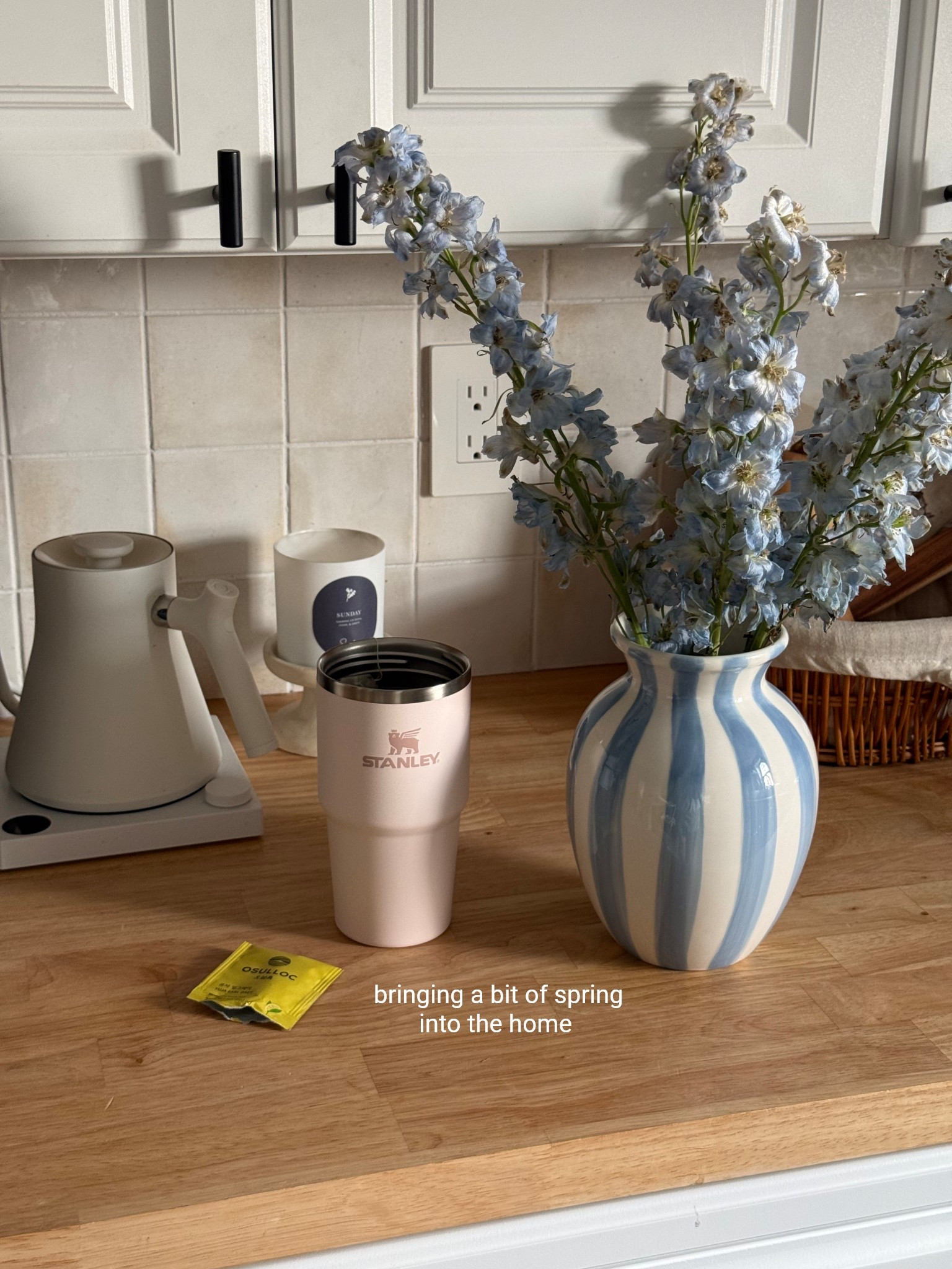 tea time at home with my new favorite vase 🫶🏻

#LTKHome #LTKmomlife #LTKselfcare