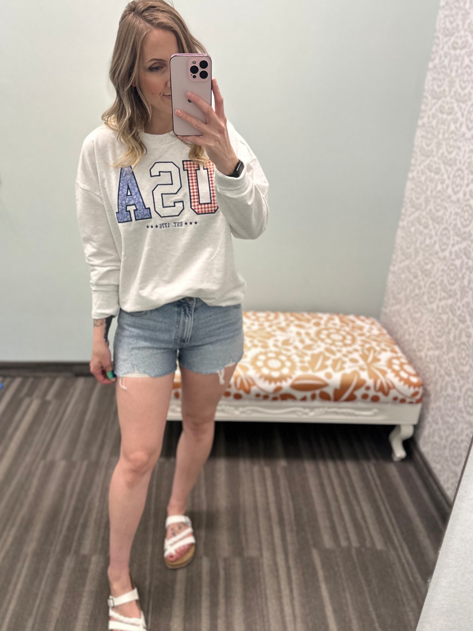Wearing 6 in shorts and medium in sweatshirt 

#LTKSaleAlert #LTKmomlife #LTKootd
