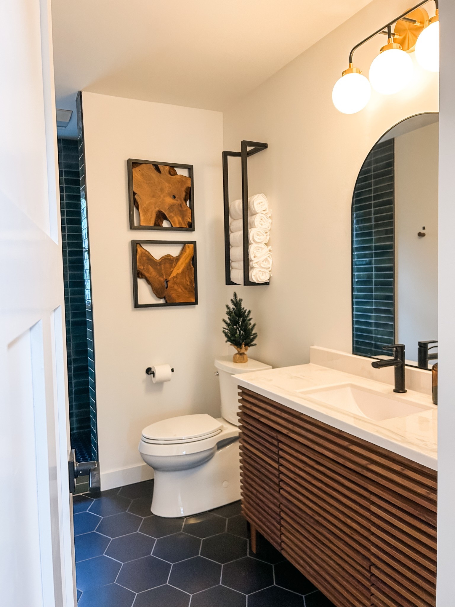 Amazon MCM Bathroom! 

#LTKHome #LTKFindsUnder100 #LTKSaleAlert