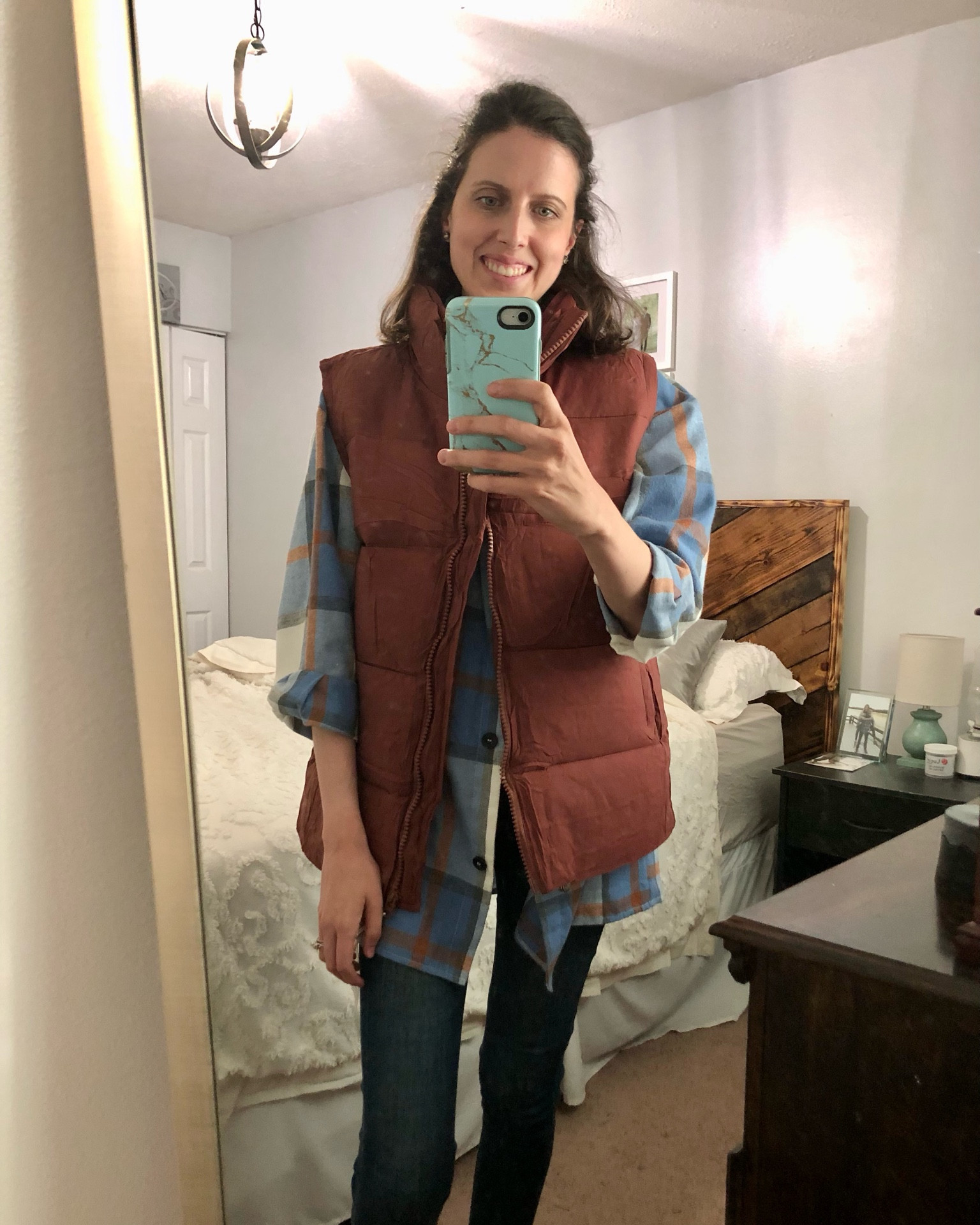 Amazon puffer vest just came in. Wearing a size small sized up for an oversized fit. 

Fall outfits 
Fall outfit
Winter outfit 
Casual outfit
Travel outfit 
Fall getaway outfit
Fall Fashion