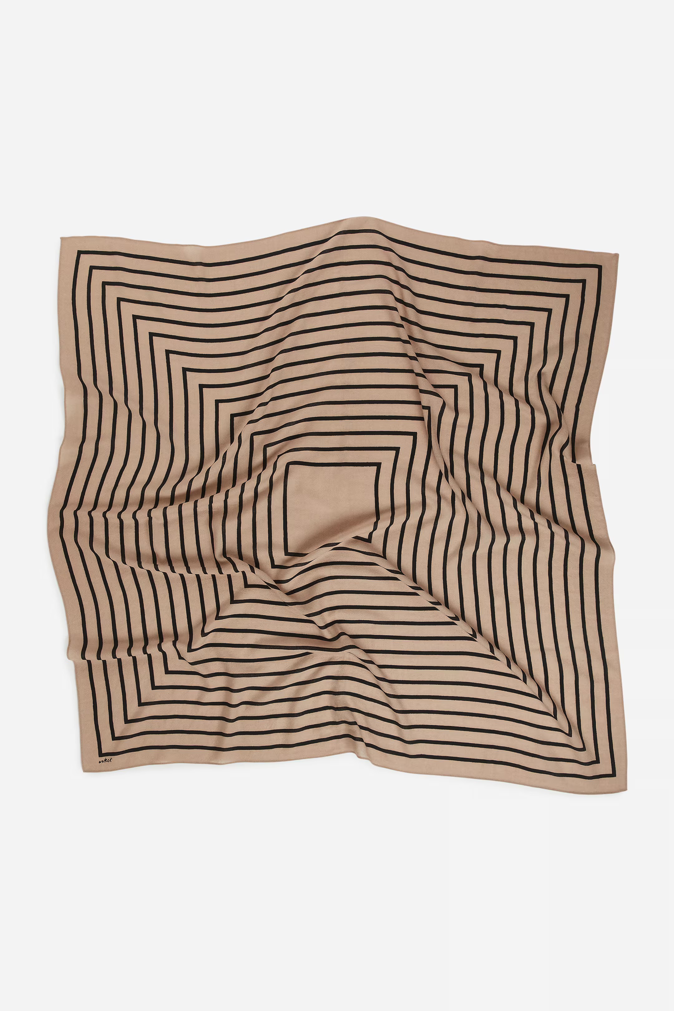 Printed Scarf | H&M (UK, MY, IN, SG, PH, TW, HK)