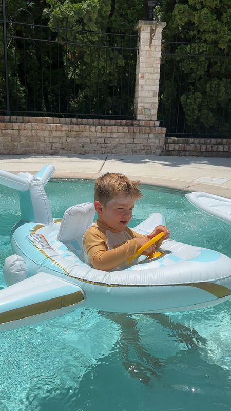 Summer toys for babies, vacation, pool float 
