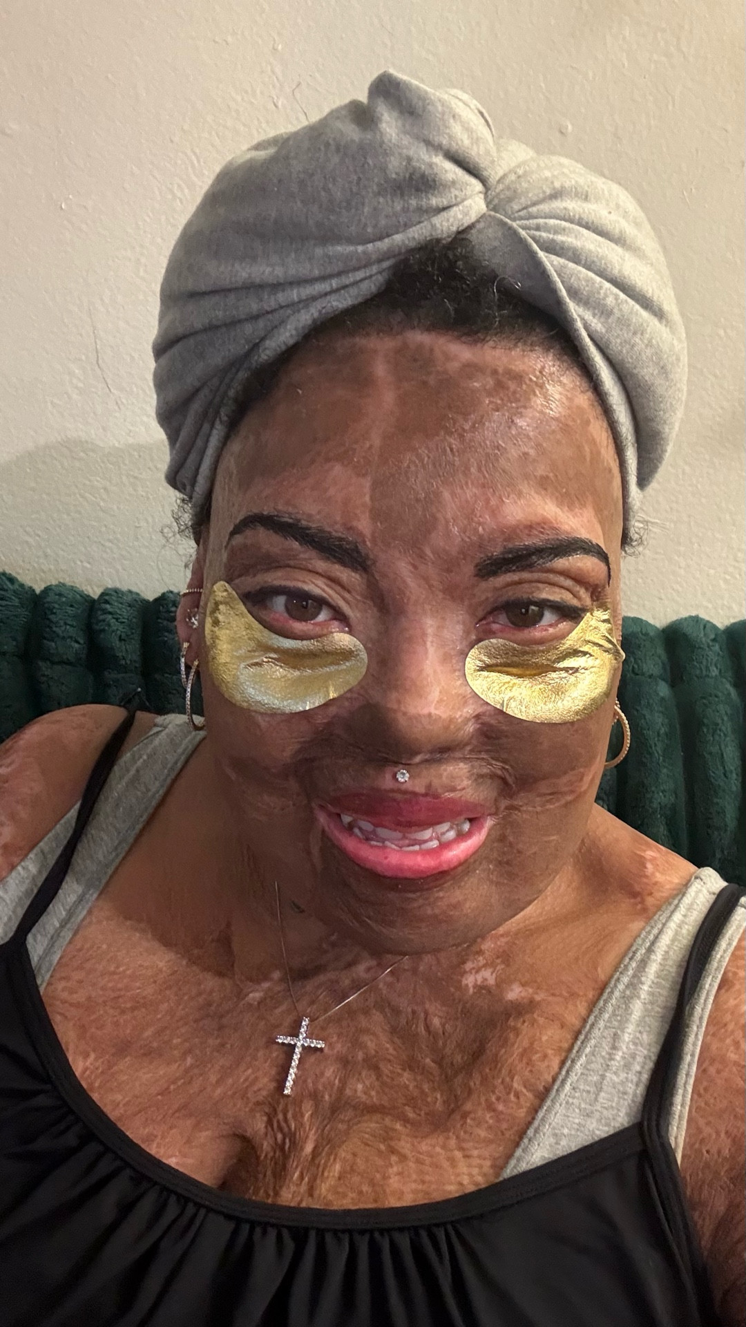 Love the BAGGAGE CLAIM gold eye masks by Wander Beauty!✨

I start with these after a shower and then do my skin care afterwards.

#LTKBeauty #LTKOver40