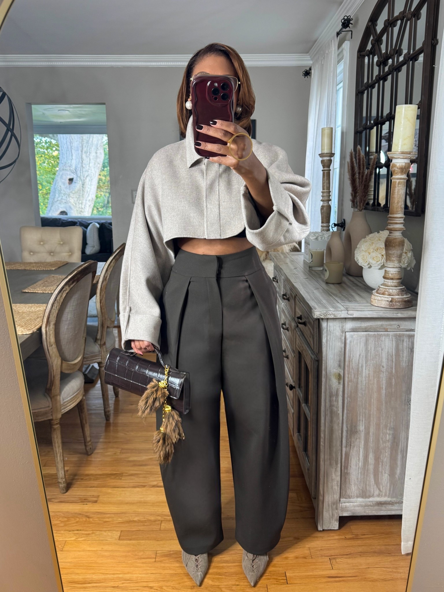 Minimal chic 


#LTKSeasonal #LTKFindsUnder100 #LTKStyleTip