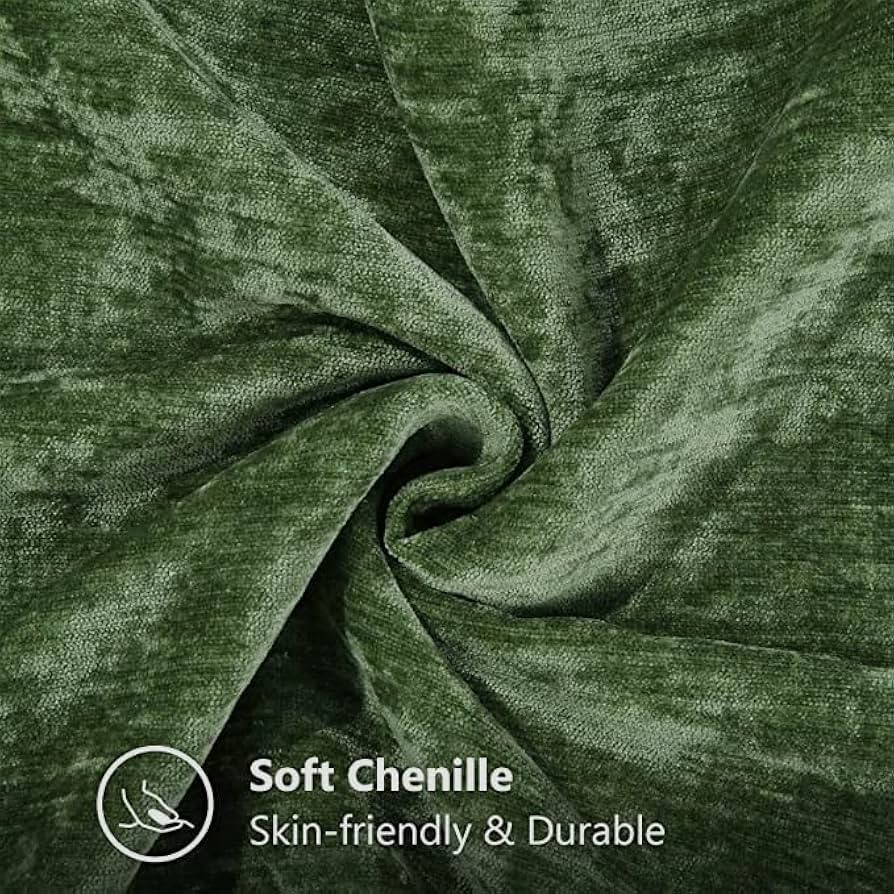 decorUhome Christmas Chenille Soft Throw Pillow Covers 18x18 Set of 2, Farmhouse Velvet Pillow Co... | Amazon (US)