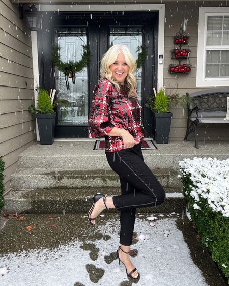 Plaid + Sequins= yes please!
Wearing a small in top, and 0 in pants
Chico’s
Holiday outfit

#LTKHoliday #LTKstyletip #LTKunder100