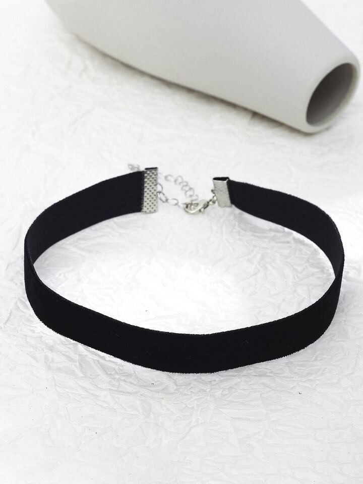 1pc Fashionable Black Velvet Ribbon Choker Necklace For Women | SHEIN