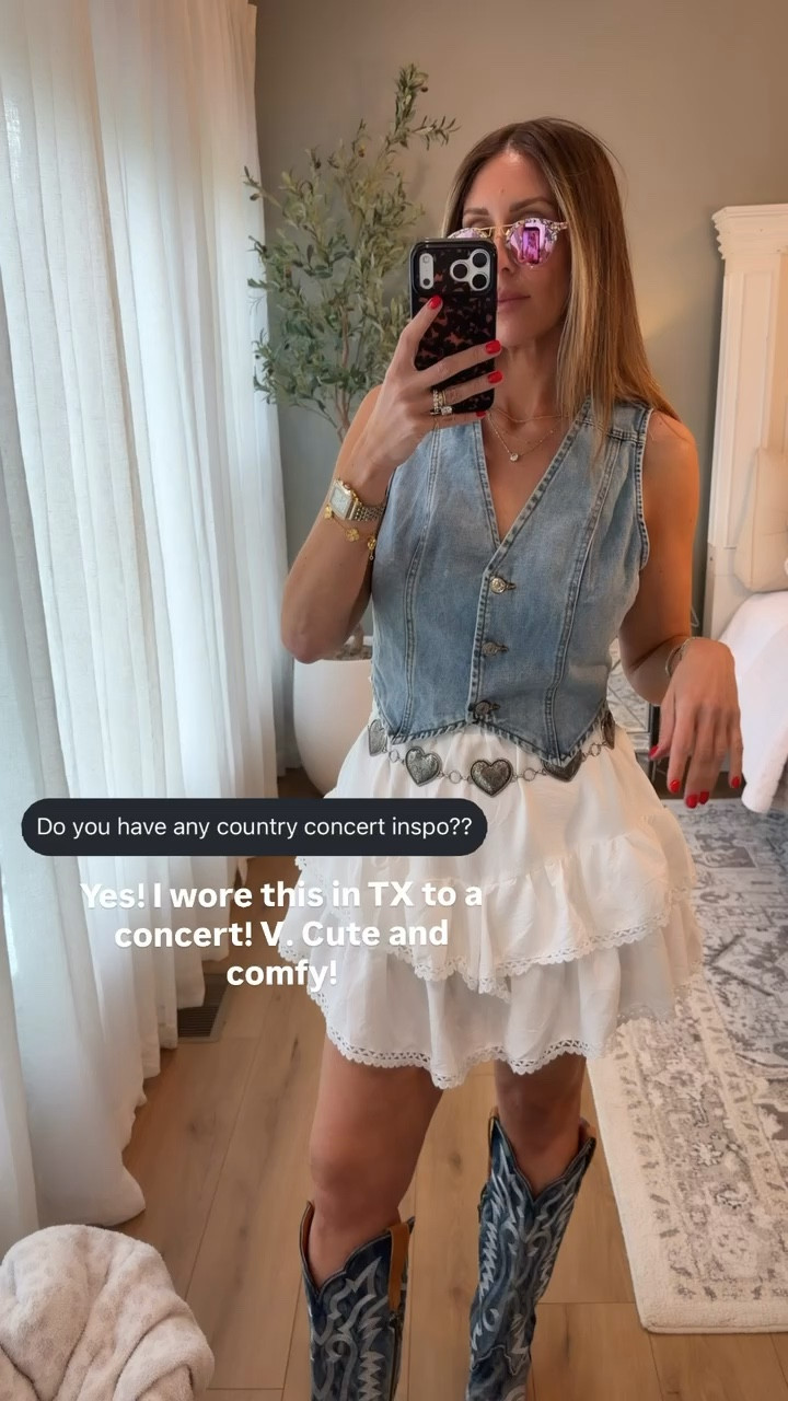 wore this to a texas concert and still one of my favorite outfits. denim + a flowy skirt + boots is the easiest formula and it’s actually comfy enough to wear all night

country concert outfit, western style, denim outfit, summer concert, cowboy boots, themominstyle 

#LTKTravel #LTKootd #LTKSeasonal