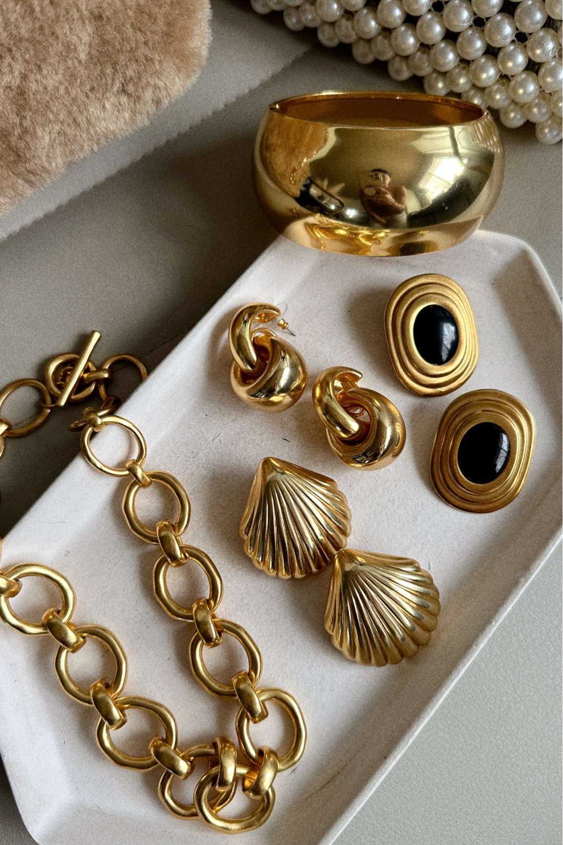 Take 50% off My Jcrew earrings!!!
Such a good deal! 

#LTKCyberWeek #LTKHoliday #LTKGiftGuide