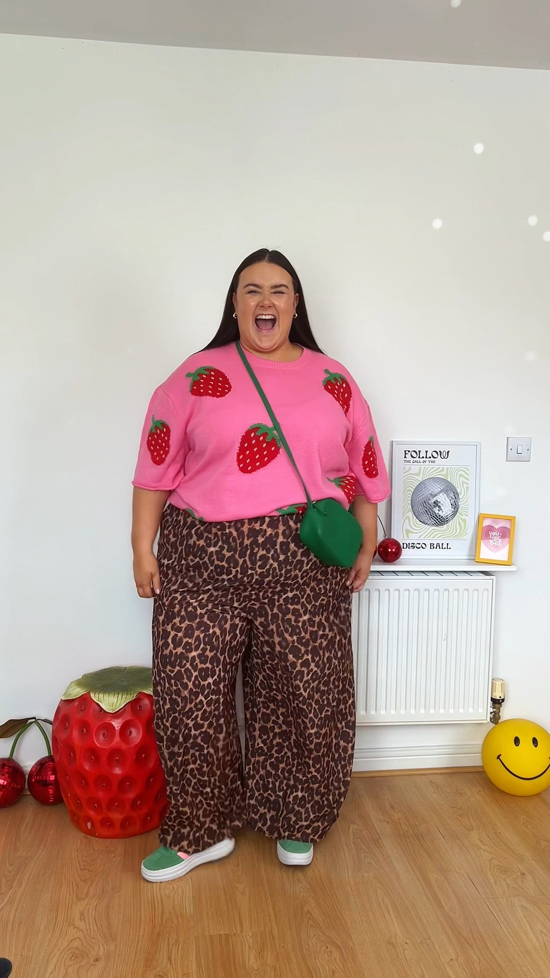 Obsessed! Leopard print with a pop of colour!🍓✨
Top comes in light pink and black 😇