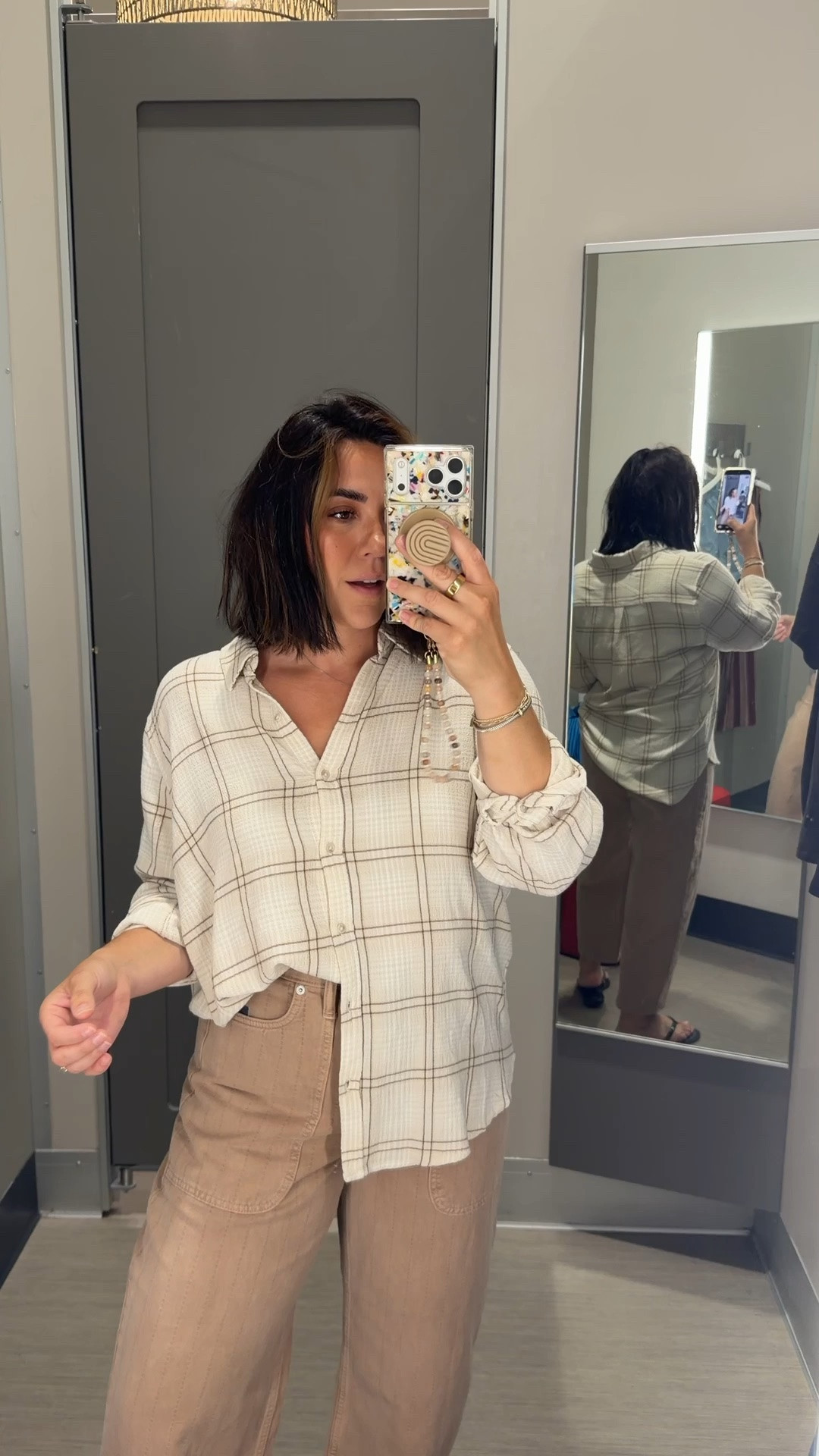 Such a sweet early fall outfit! Light weight top and very drapey- my size L, jeans size 10 (NO STRETCH).