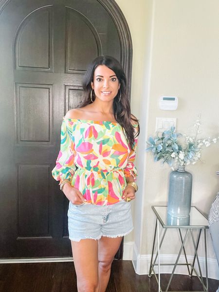 Tropical off the shoulder blouse with light wash denim shorts 

Spring and summer
Tropical vacation
Beach
Pink lily 

#LTKunder50 #LTKSeasonal #LTKstyletip