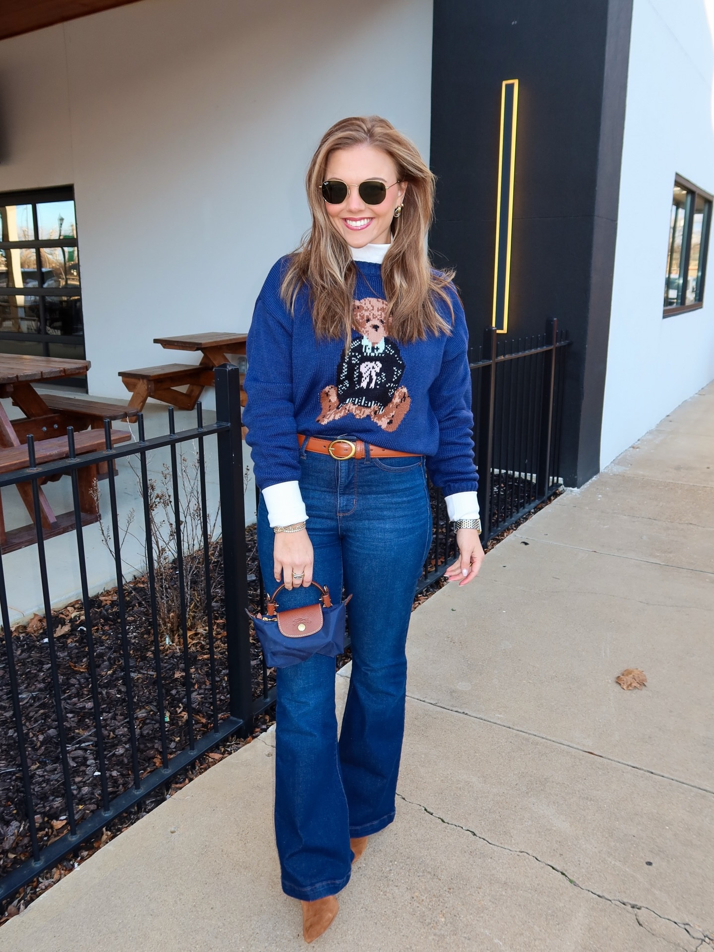 You will never guess how much this sweater cost me 🧸✨ It’s less than $20!!!! Comment LINK for the links! 🐎

#winteroutfit #winteroutfitideas #winteroutfitinspo