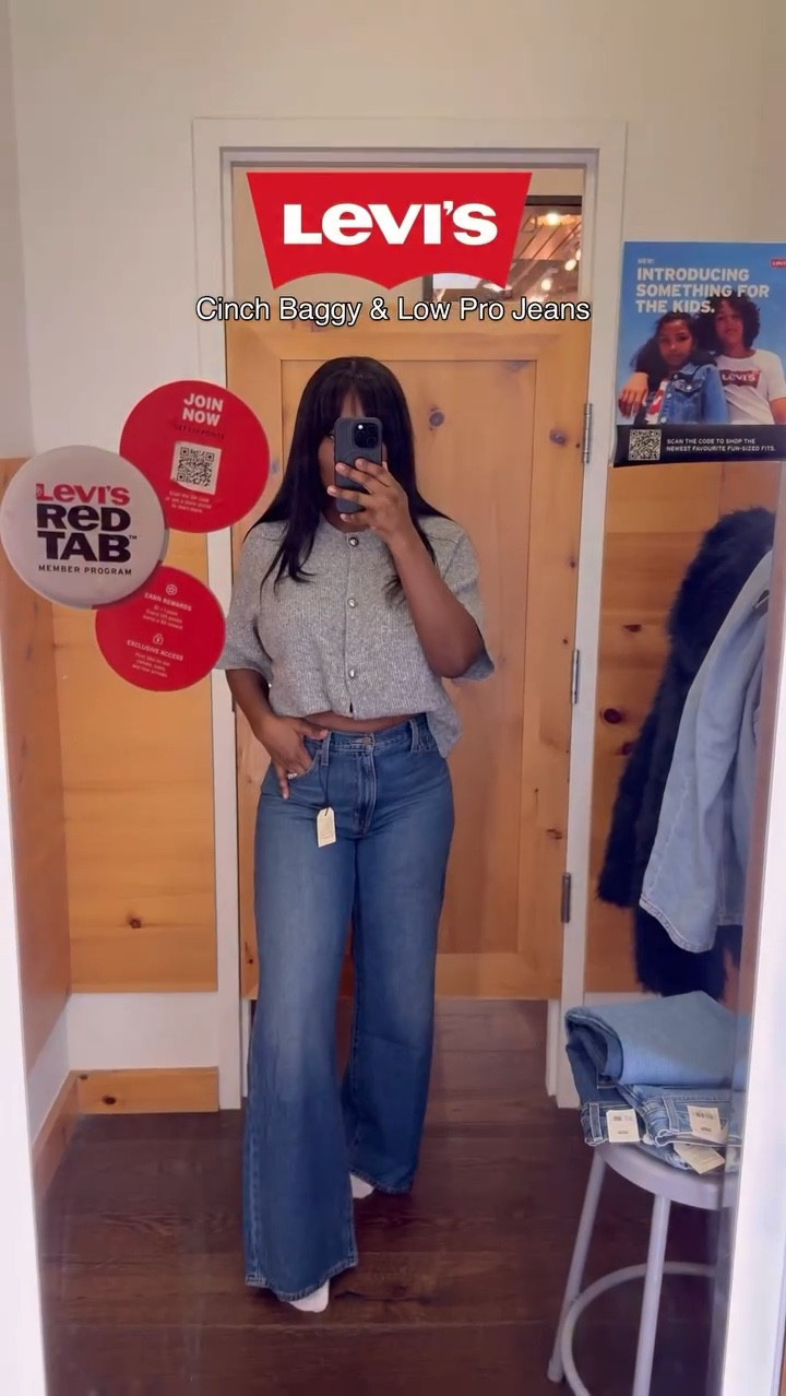 I haven’t rocked @levis in ages but over the past few months, their new drops completely pulled me back in; and this weekend? I found two absolute favs… and yes, I had zero self-control and bought both 🛍️

No regrets though!! DM for links 👌 

#levis #levisjeans 
#MidsizeFashion  #torontoblogger  #jeans 

#LTKSaleAlert #LTKMidsize