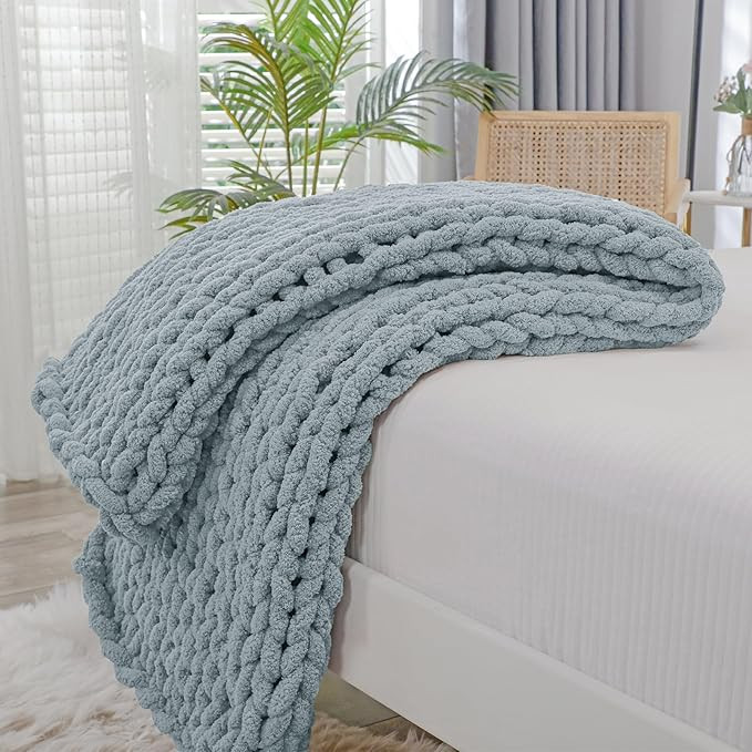 Bigacogo Chunky Knit Throw Blanket for Couch, 40x60 inches, 100% Hand Knitted with Thick Jumbo Ch... | Amazon (US)
