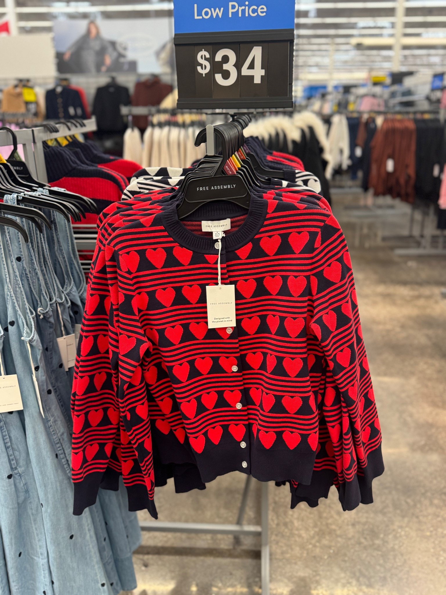 Valentine Sweater’s ♥️

Valentines Day// Valentine// Valentine Sweaters // Heart Sweater// Wal-Mart// Wal-Mart Style// Wal-Mart Fashion 

#LTKFindsUnder50 #LTKSeasonal
