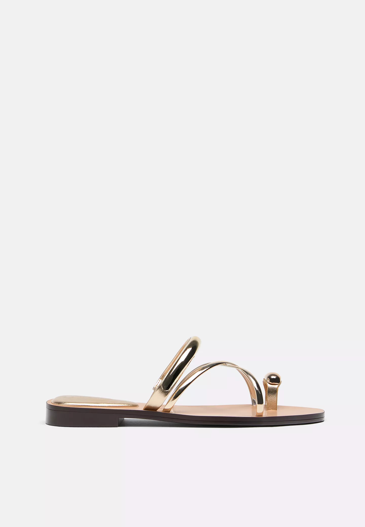 Sandales plates d\u00e9tail bride - Sandales femme | Stradivarius France | Stradivarius (FR)