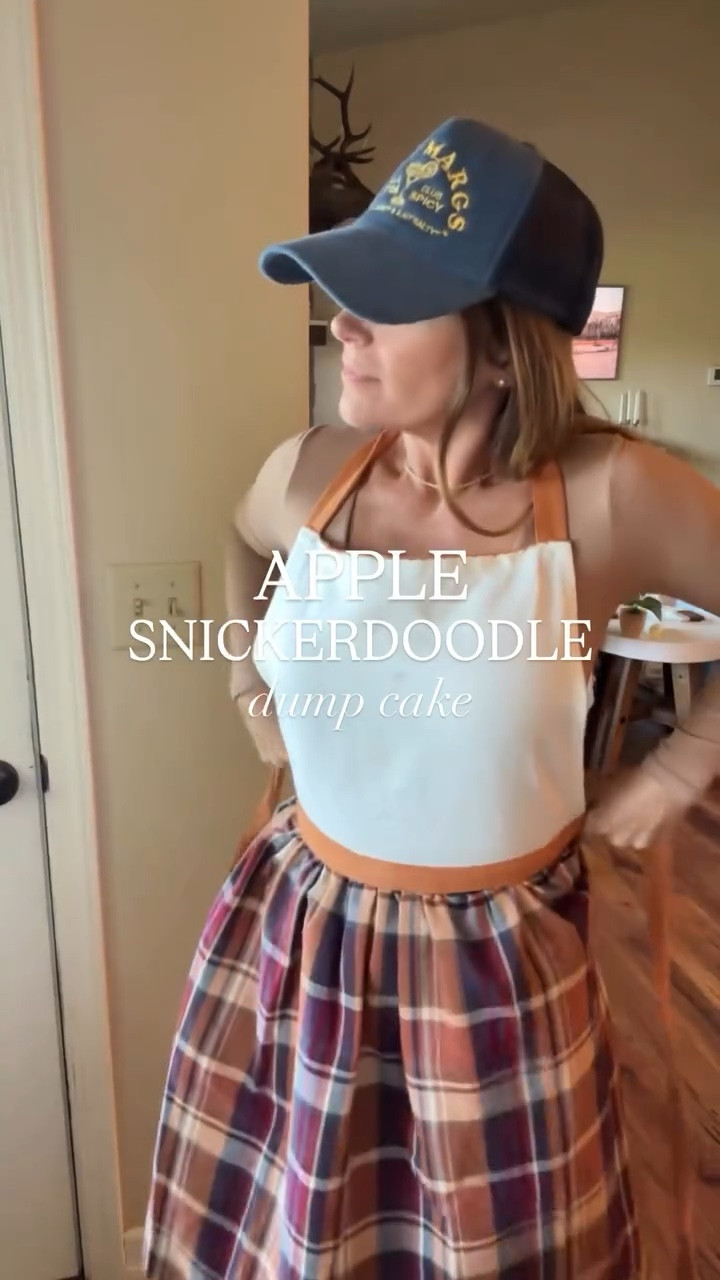 🍎✨ Warm cinnamon, soft apples, and a buttery snickerdoodle crumble… this dump cake is the coziest dessert you’ll make all season. 😍

Comment DOODLE and I’ll send you the recipe! (Make sure you’re following me first so it sends to you correctly. 📩)

#AppleDessert #DumpCakeRecipe #Snickerdoodle #VintageRecipes #EasyDesserts #AppleRecipes #DessertsOfInstagram #CozyBaking #FallDesserts #CakeRecipe