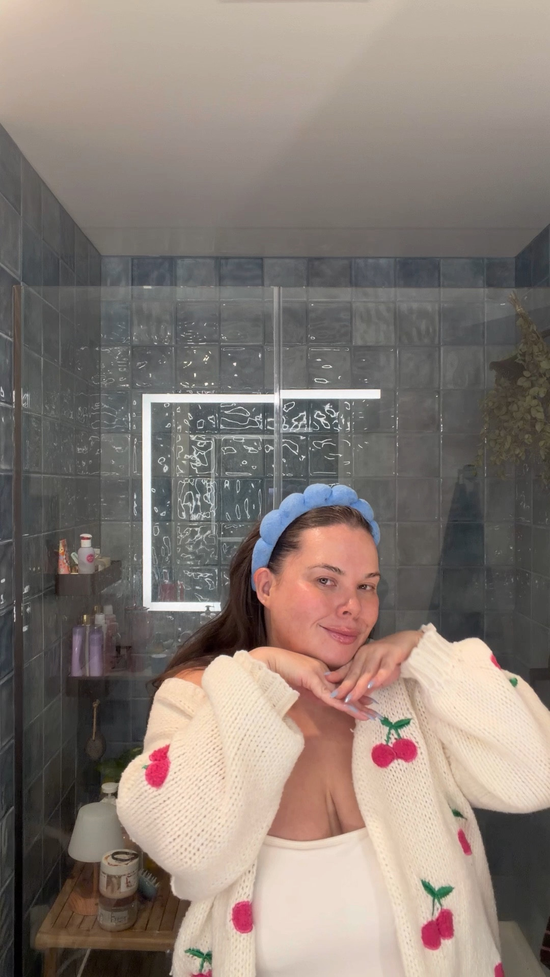 Nighttime routine 

The last 2 products (sleeping mask & lip mask) I typically use 1-2 times per week or on nights when I drink & my skin needs extra hydration 

Eye cream &
Exfoliating scrubber via scratch goods (local spot) 


#LTKPetite