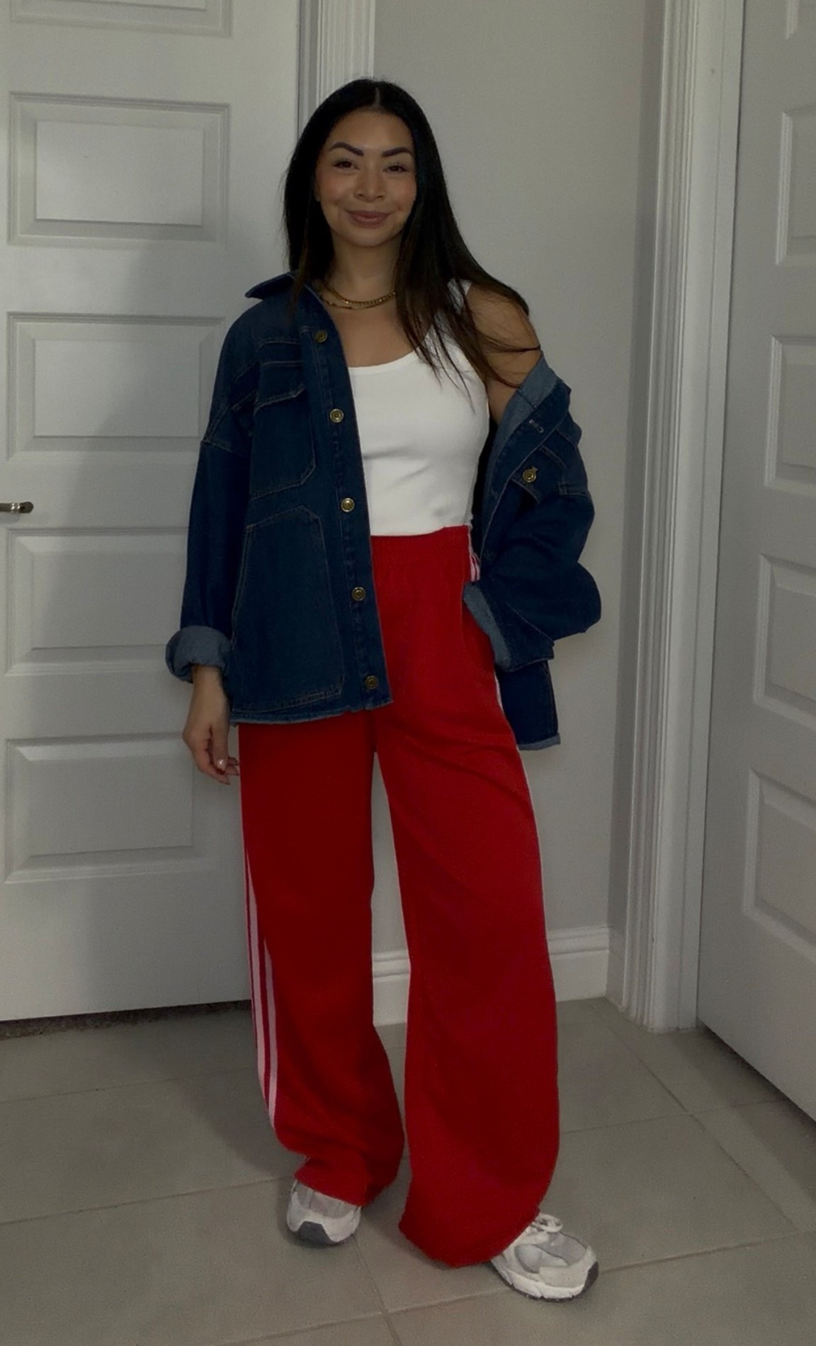 What I wore today 

Size medium in everything

Code ROSELYN35 at Vici

#LTKOver40 #LTKmomlife #LTKootd