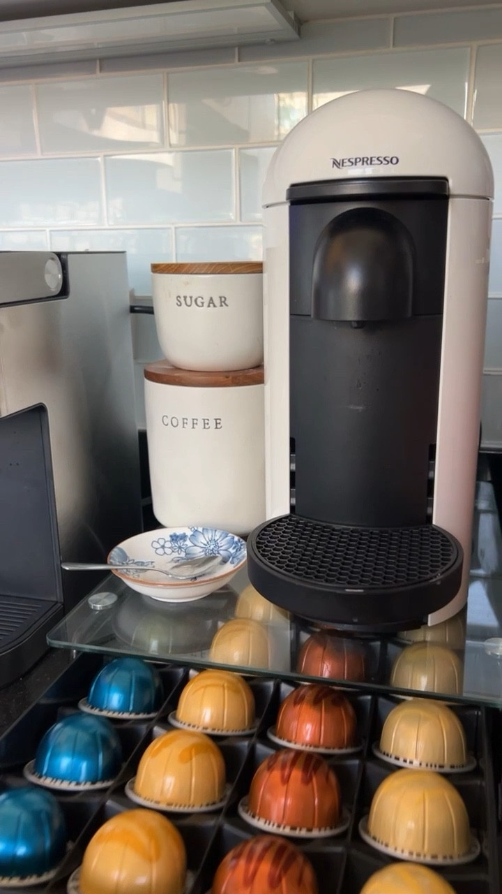 Kitchen coffee station- aesthetic white nespresso! 